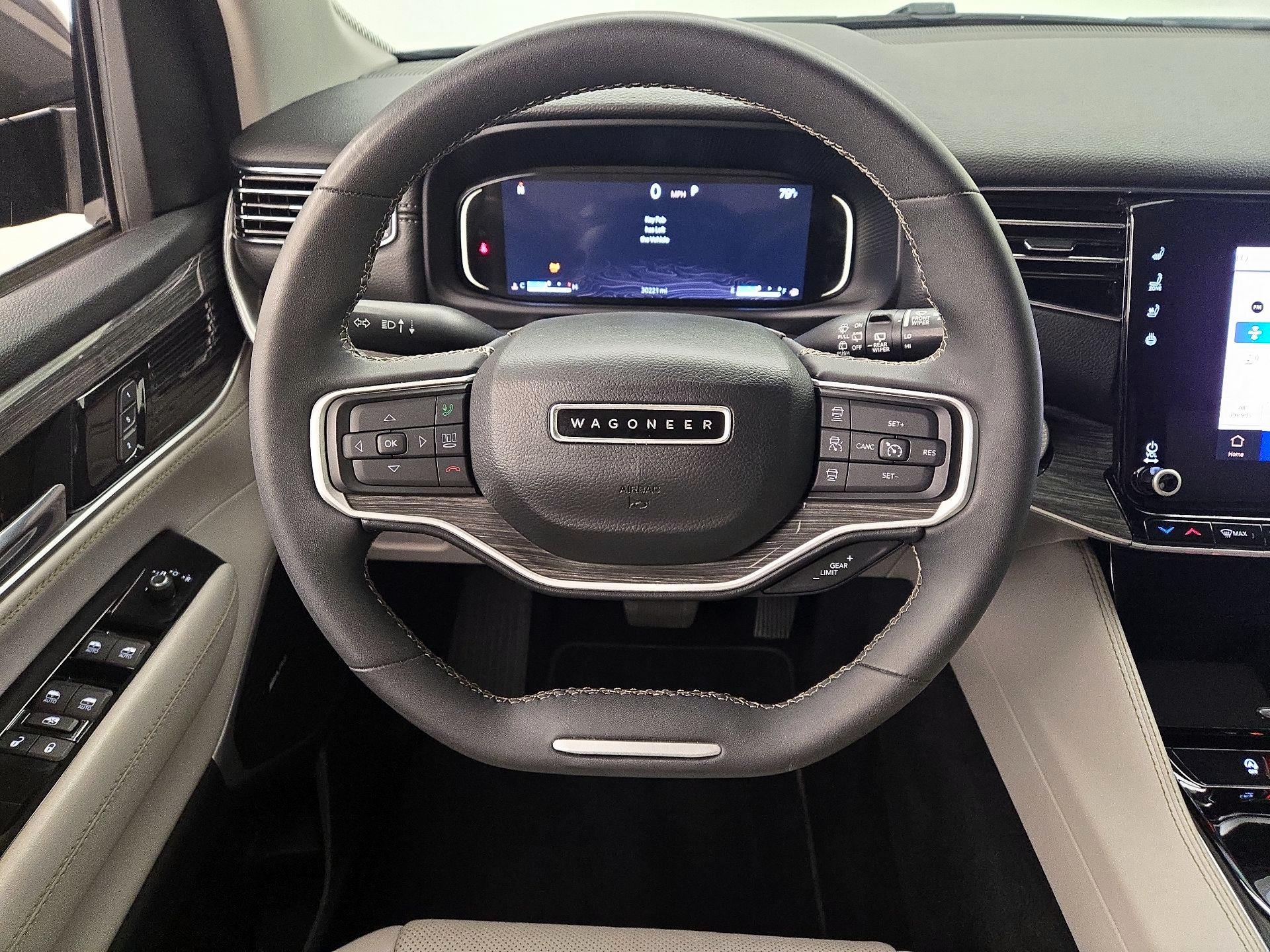 Thumbnail: 2022 Jeep Wagoneer - 10