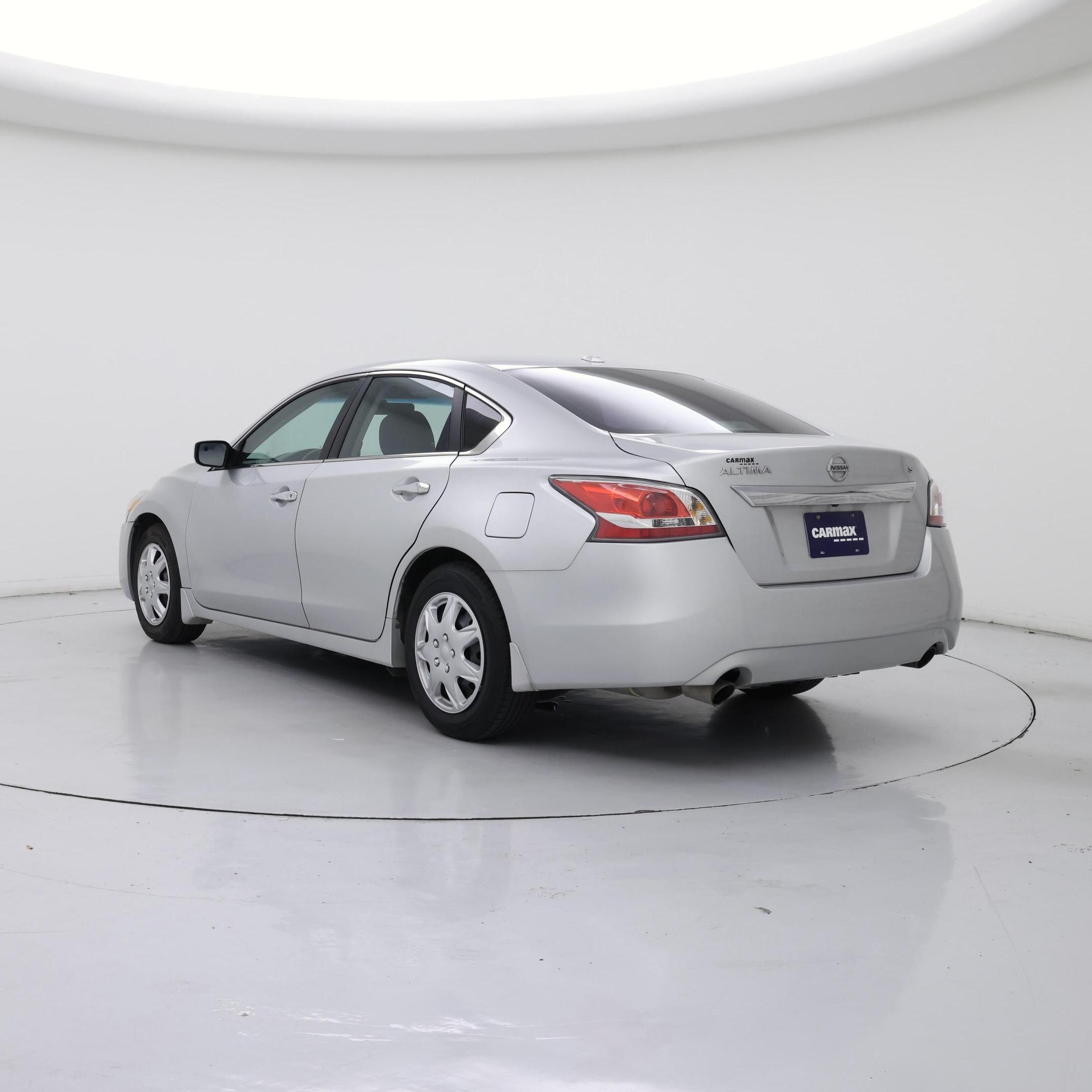 Thumbnail: 2015 Nissan Altima - 2
