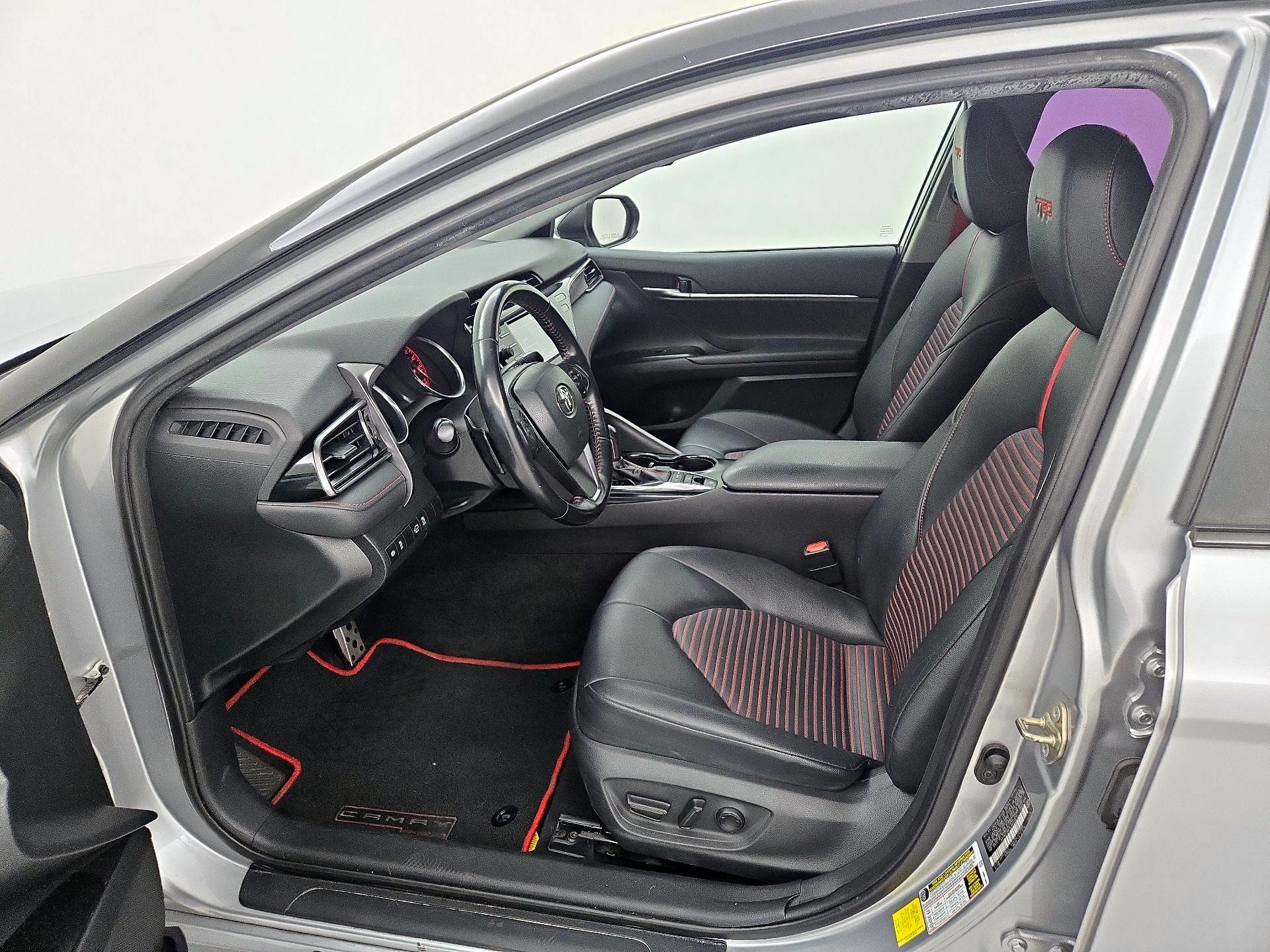 Thumbnail: 2020 Toyota Camry - 11