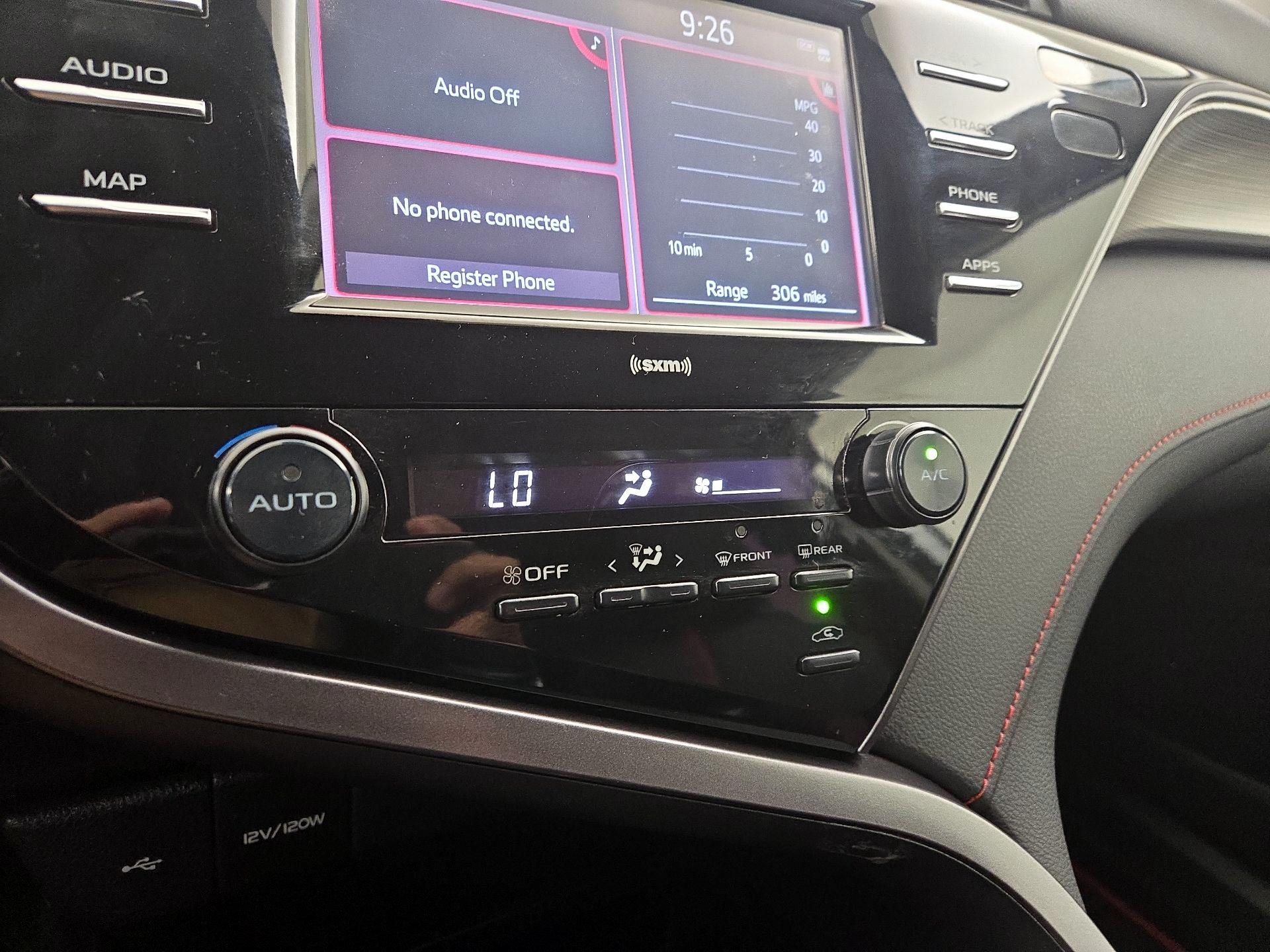 Thumbnail: 2020 Toyota Camry - 16