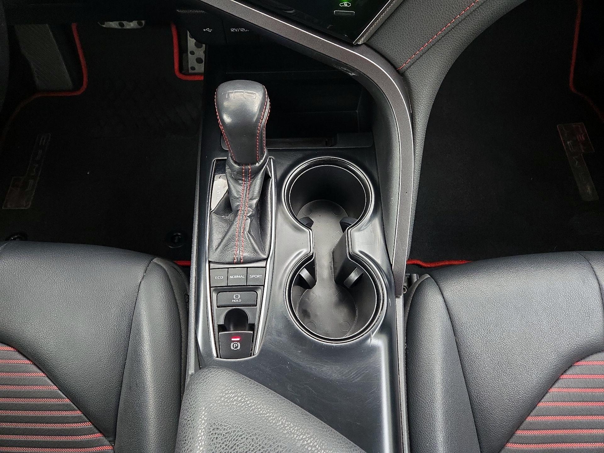 Thumbnail: 2020 Toyota Camry - 17