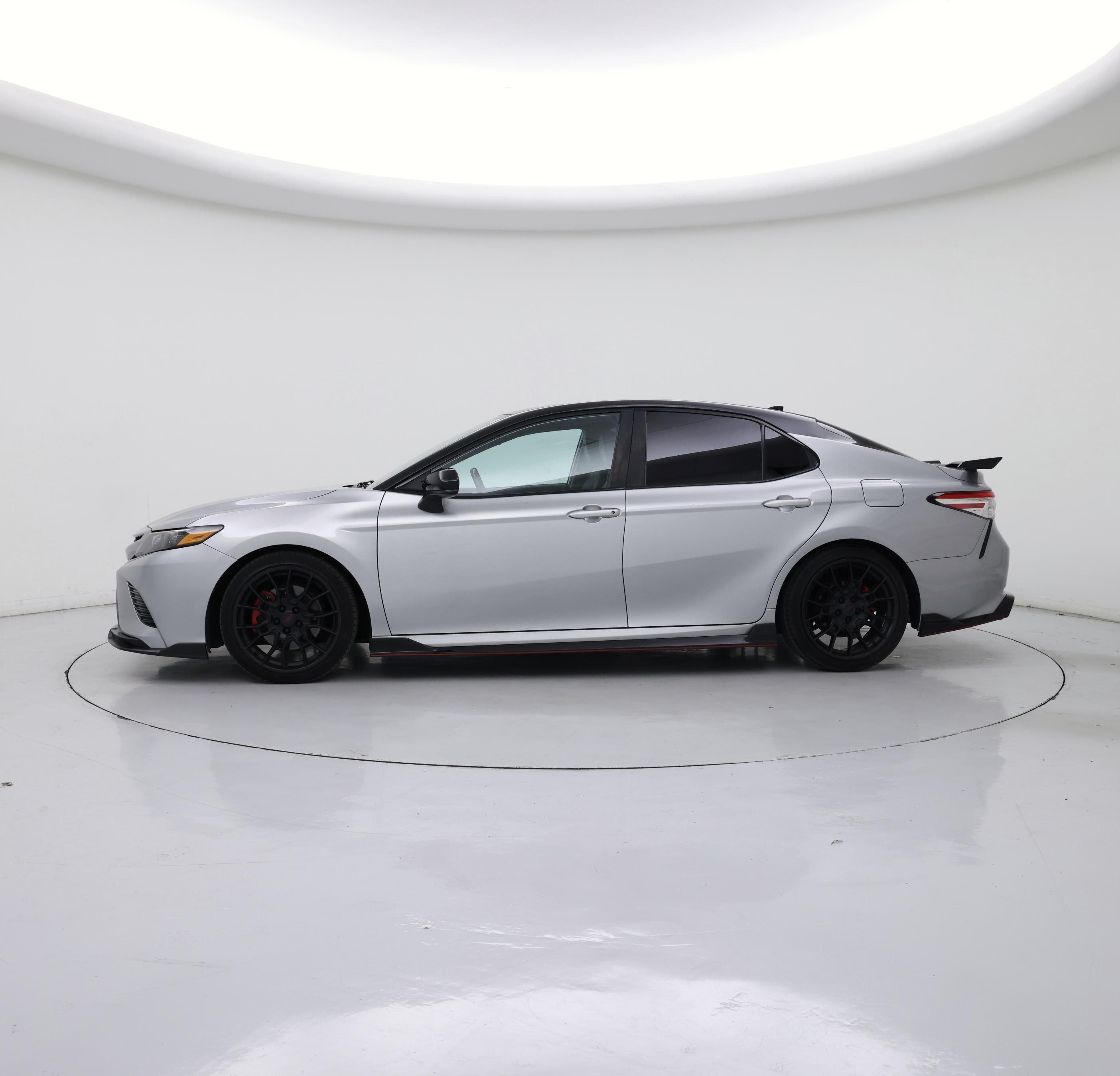 Thumbnail: 2020 Toyota Camry - 3