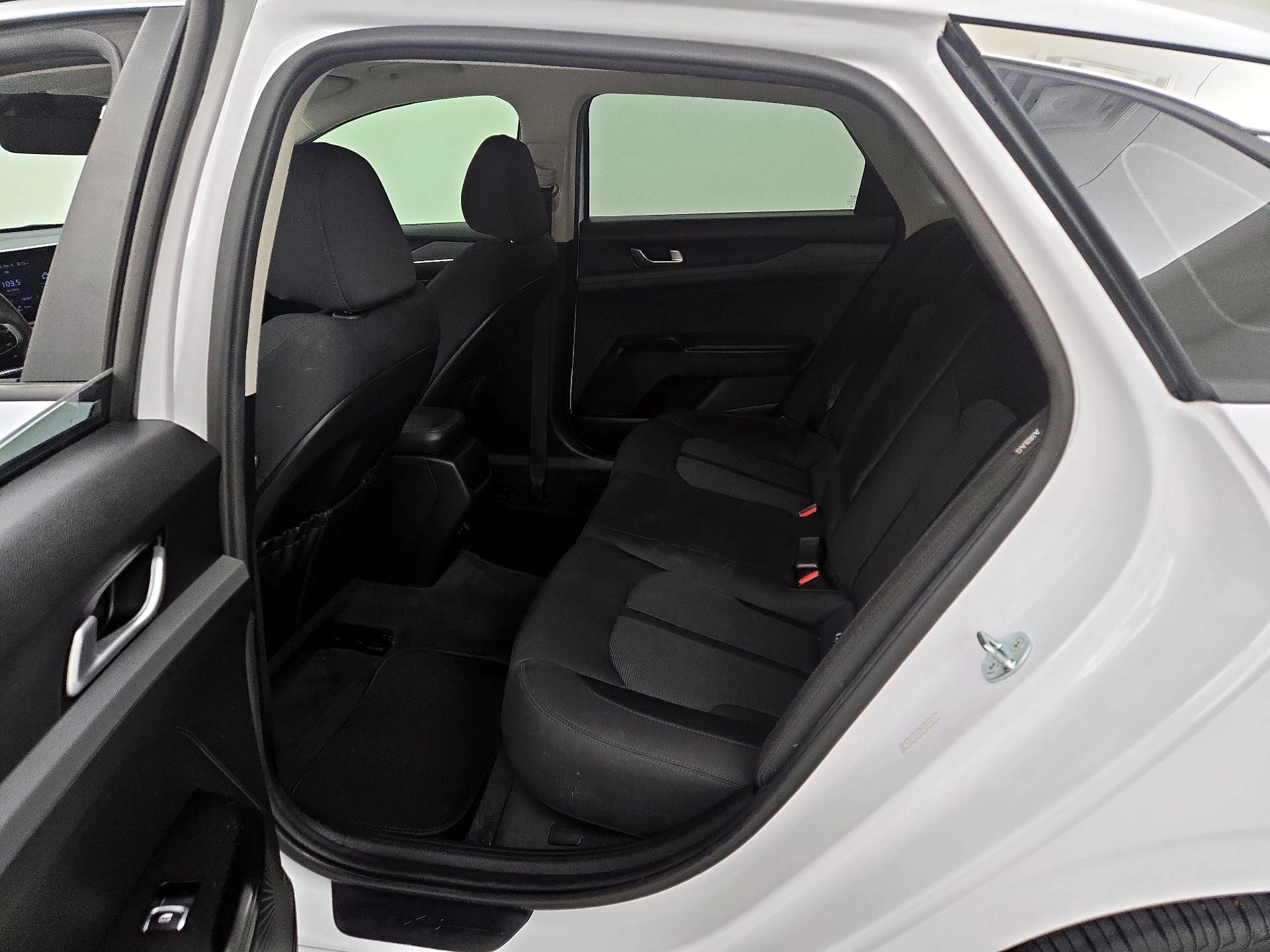 Thumbnail: 2023 Kia K5 - 19