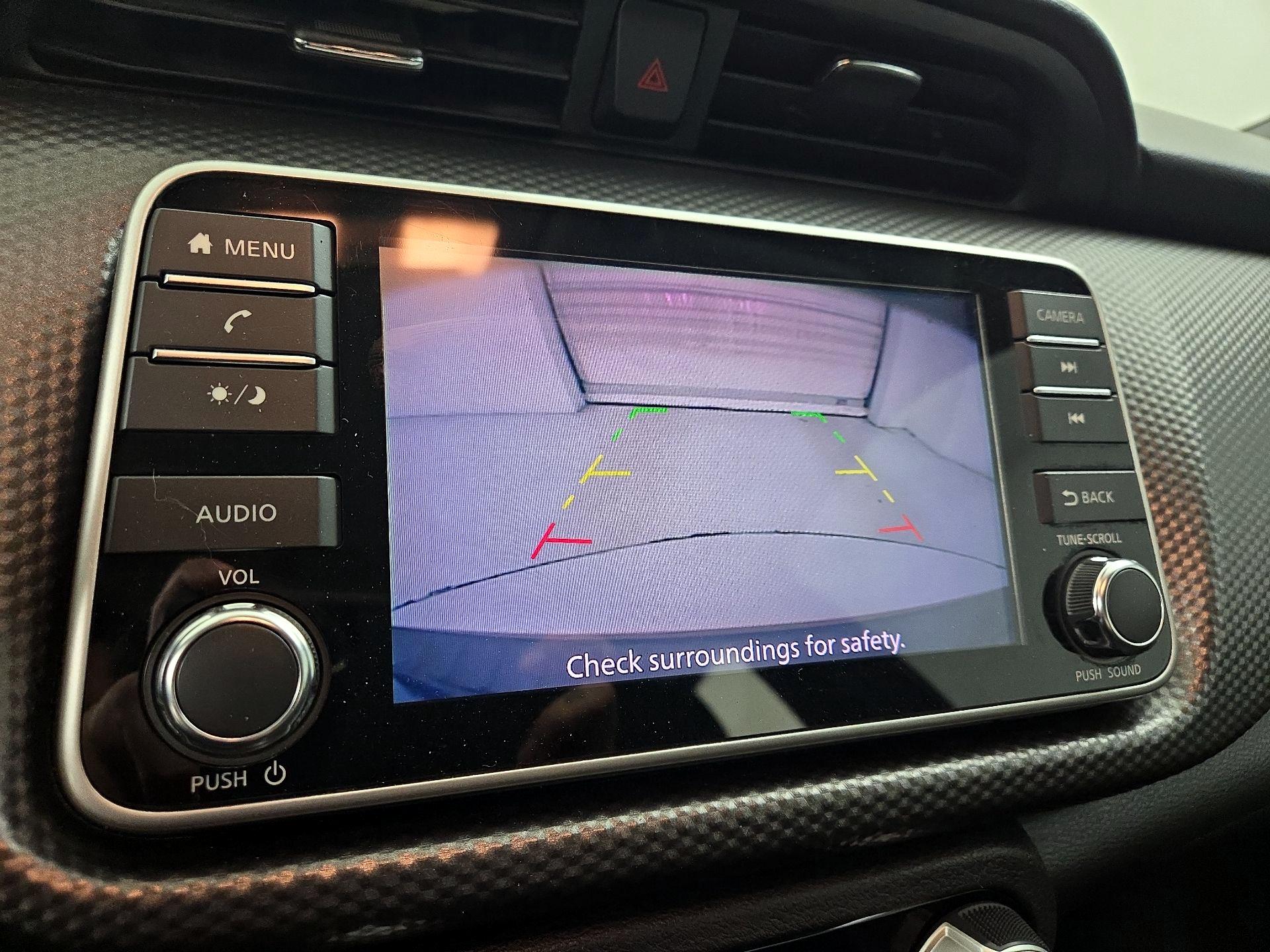 Thumbnail: 2018 Nissan Kicks - 14