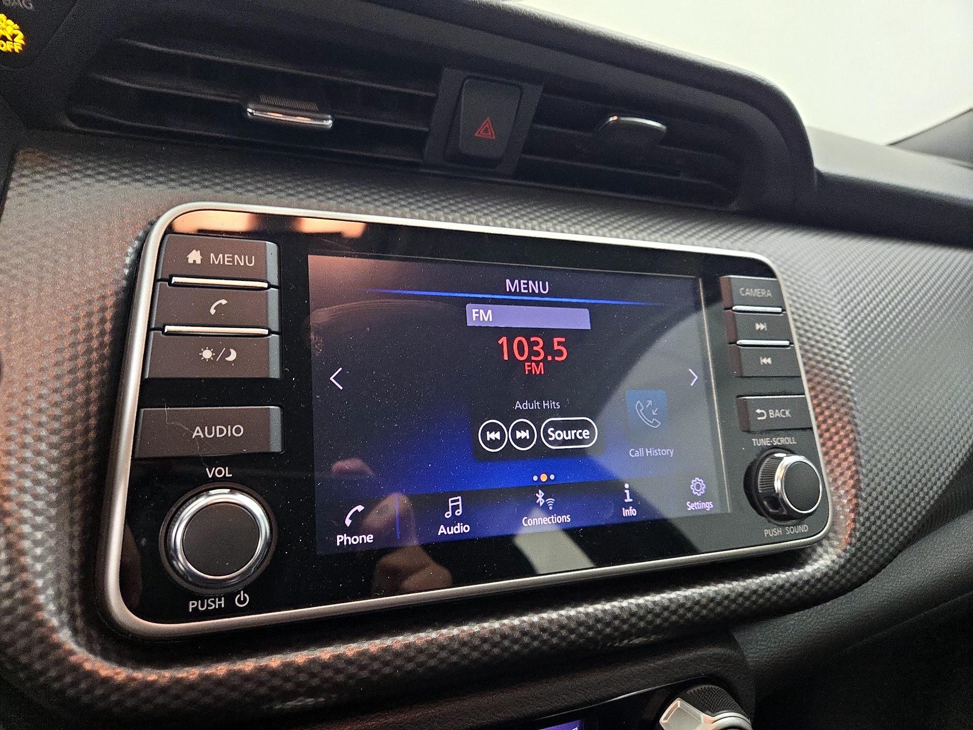 Thumbnail: 2018 Nissan Kicks - 15