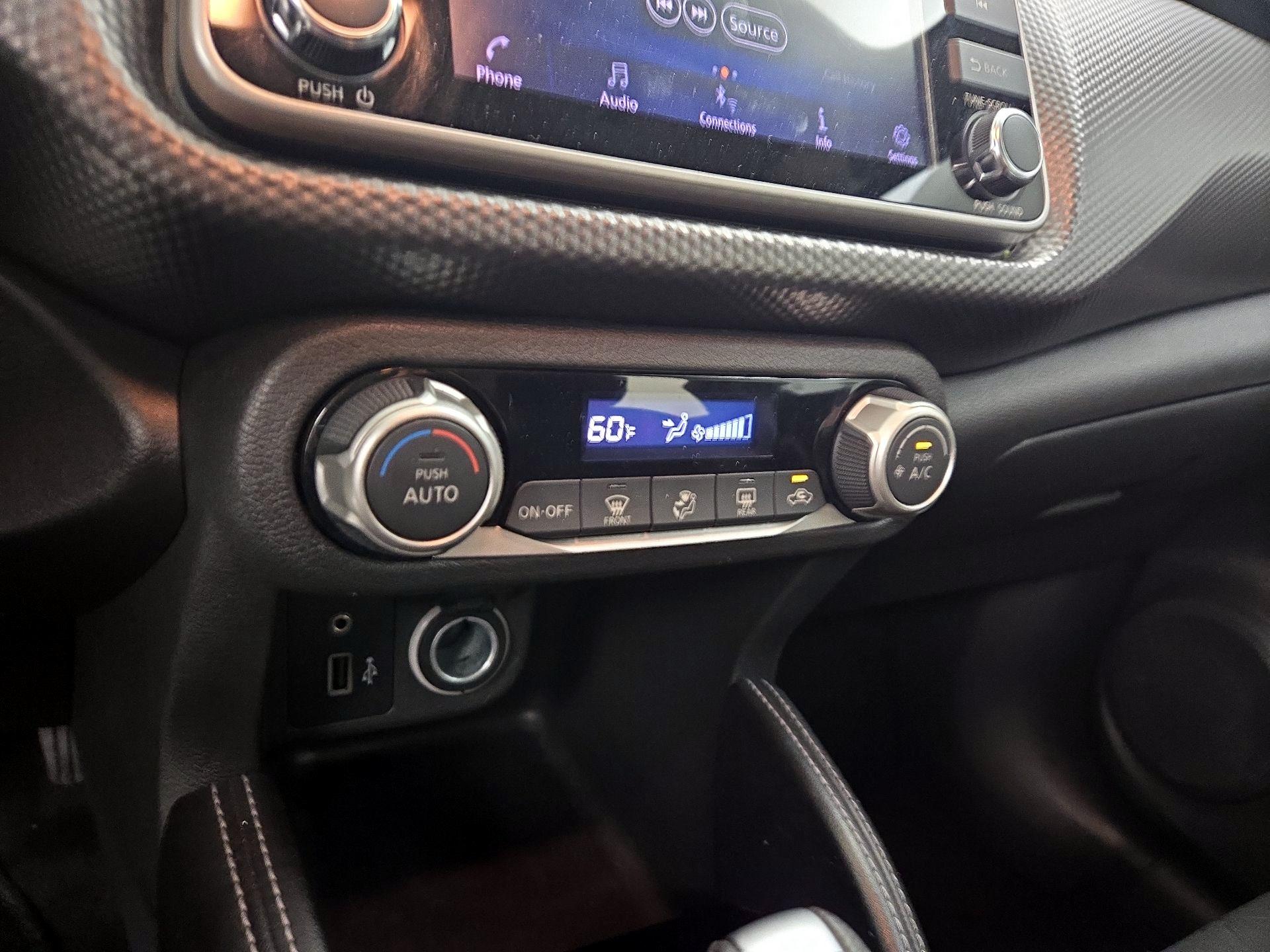 Thumbnail: 2018 Nissan Kicks - 16