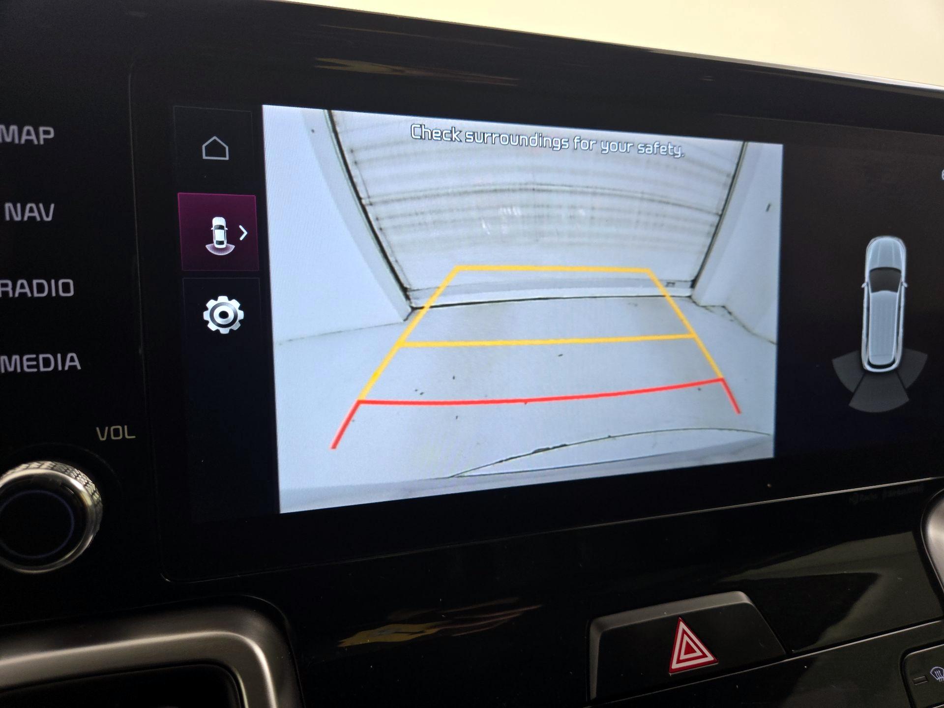 Thumbnail: 2023 Kia Sorento - 15