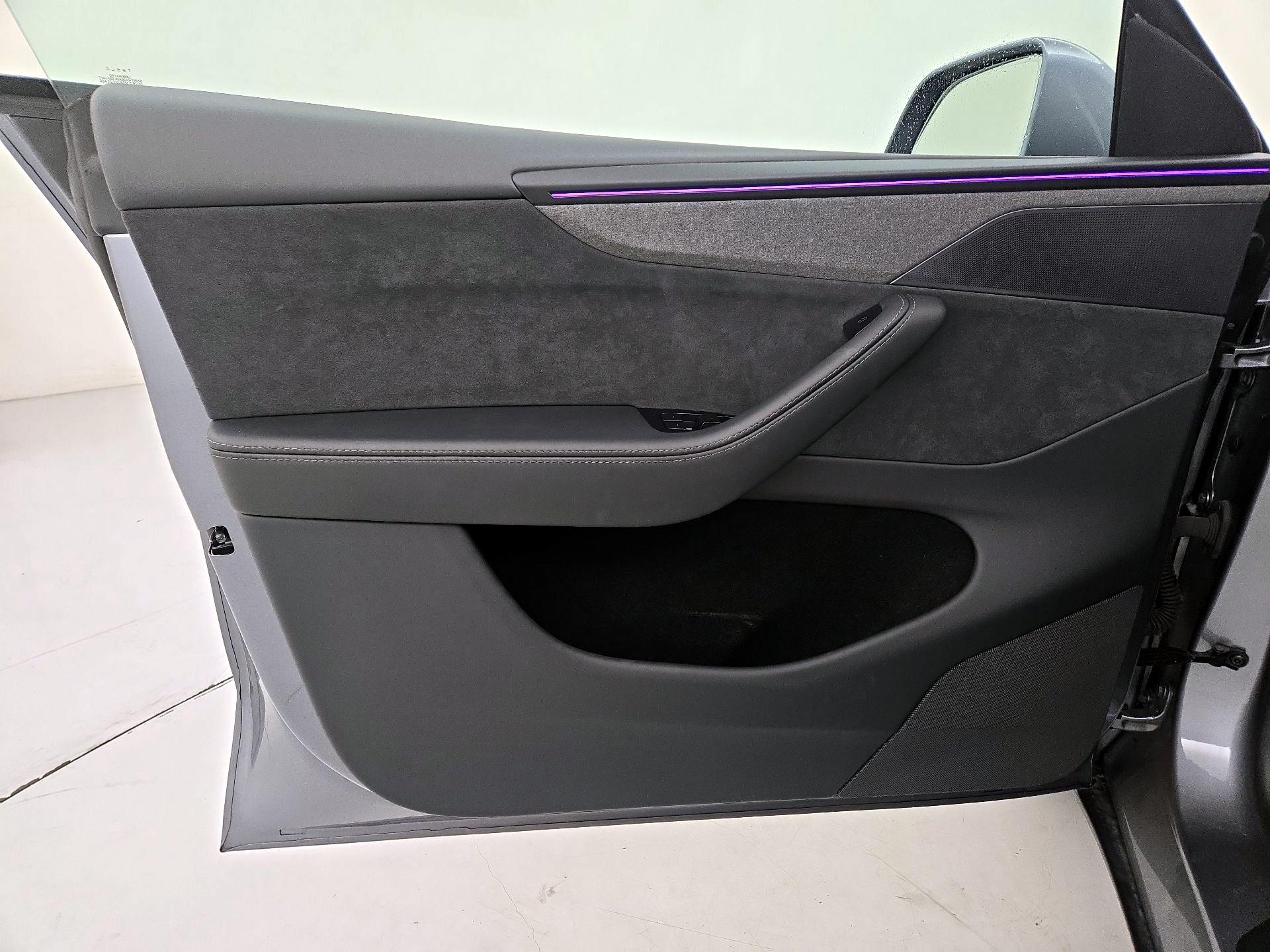 Thumbnail: 2026 Tesla Model Y - 12