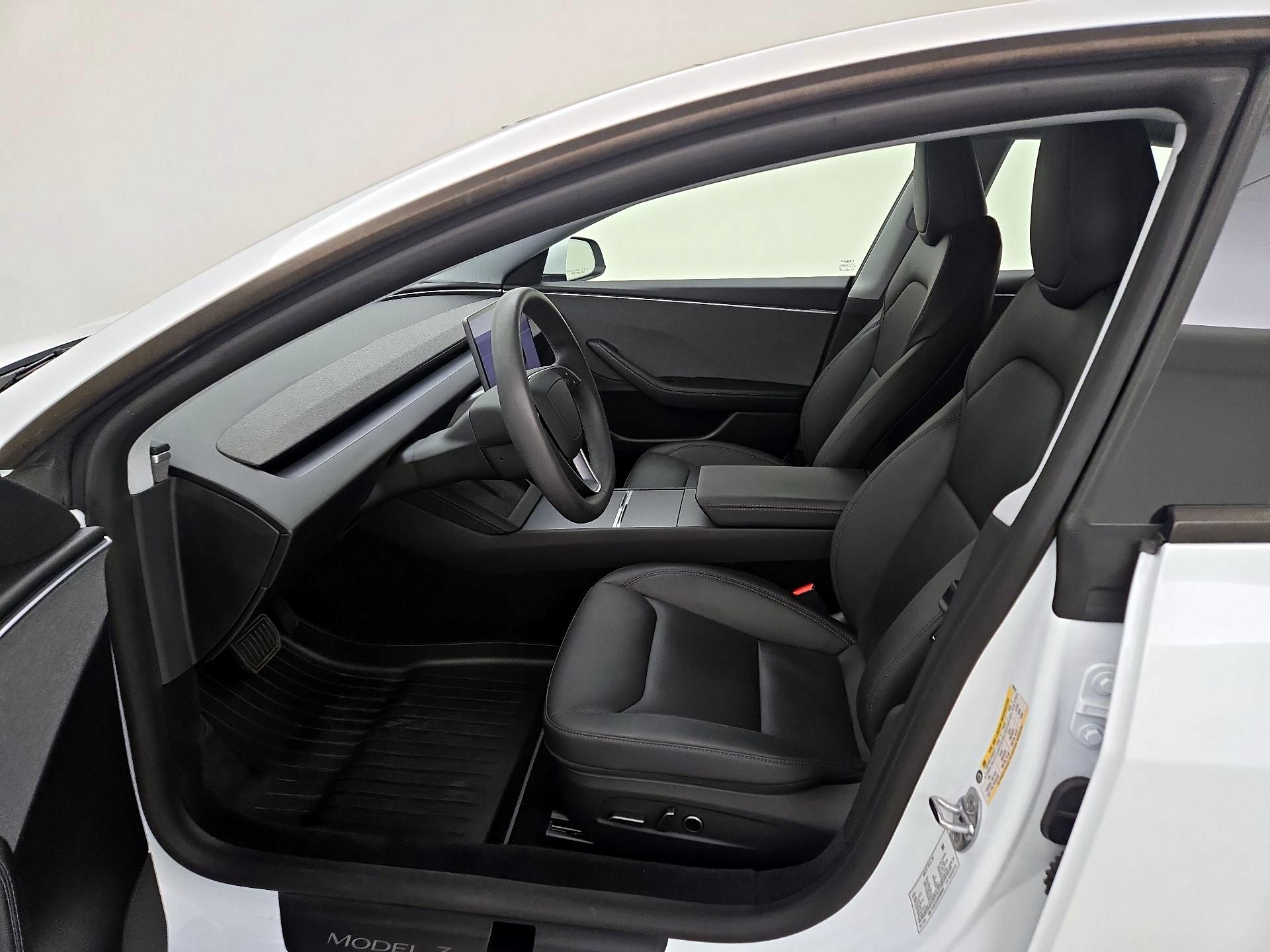 Thumbnail: 2025 Tesla Model 3 - 11