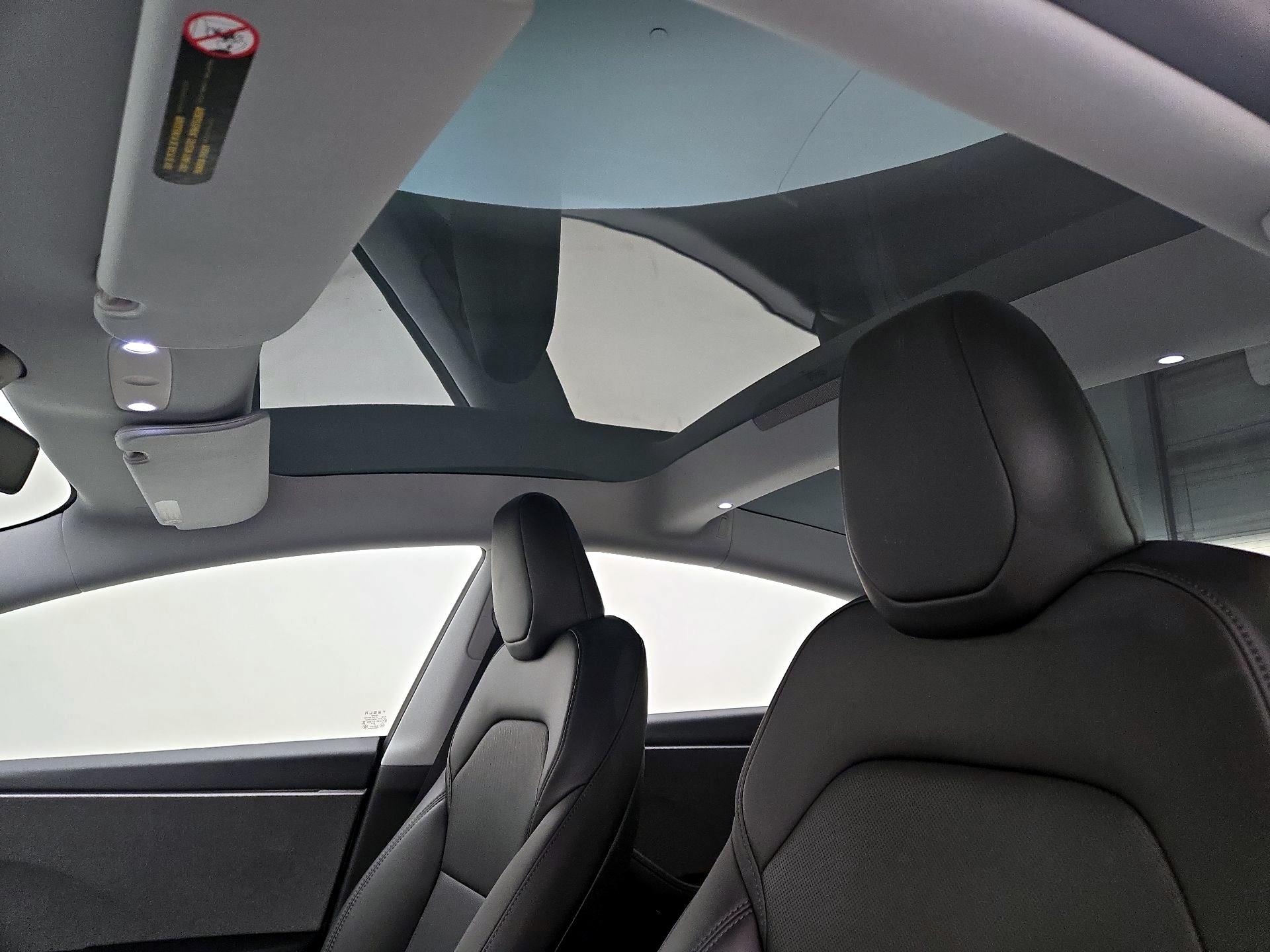 Thumbnail: 2025 Tesla Model 3 - 19