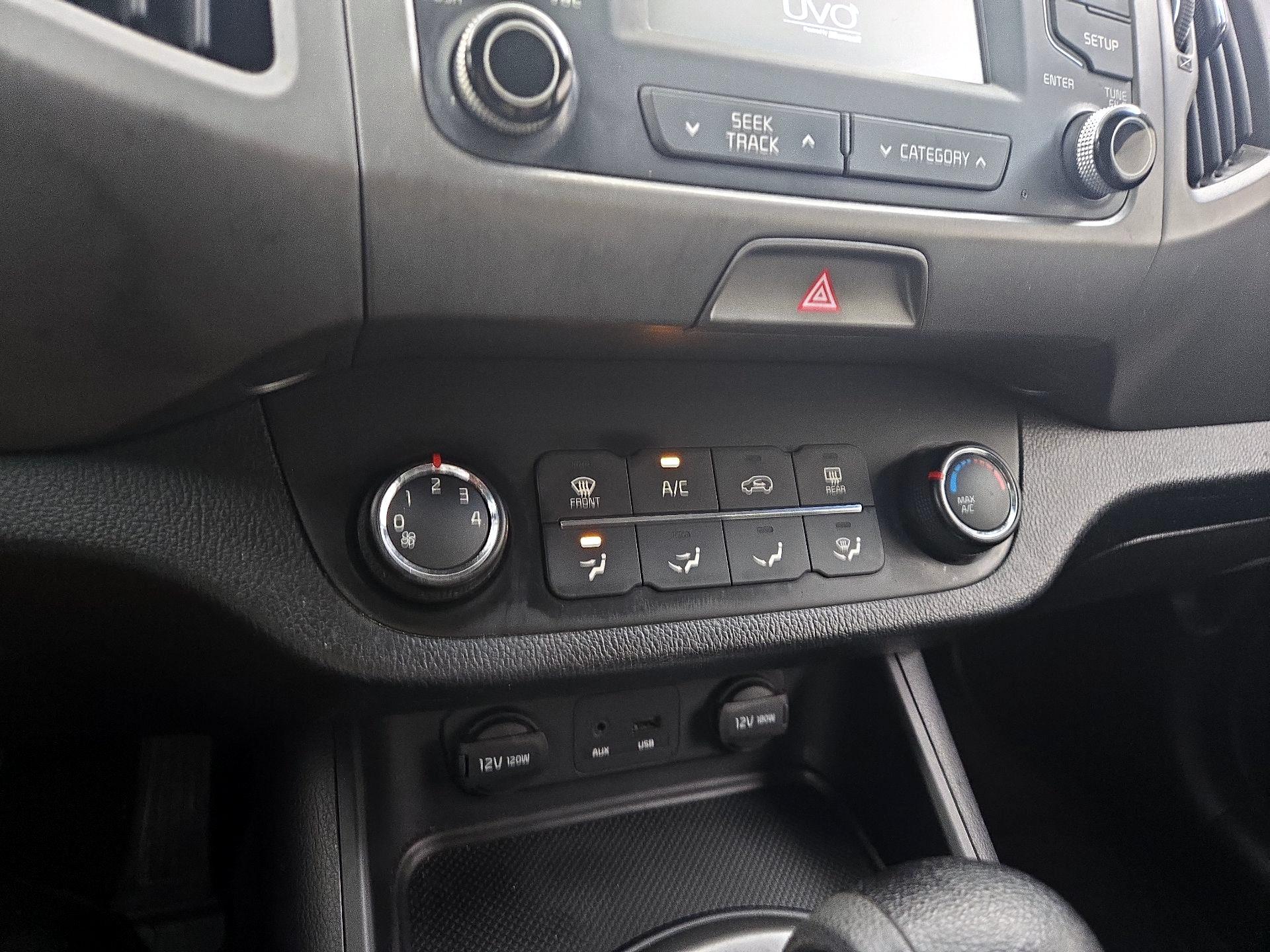 Thumbnail: 2014 Kia Sportage - 16