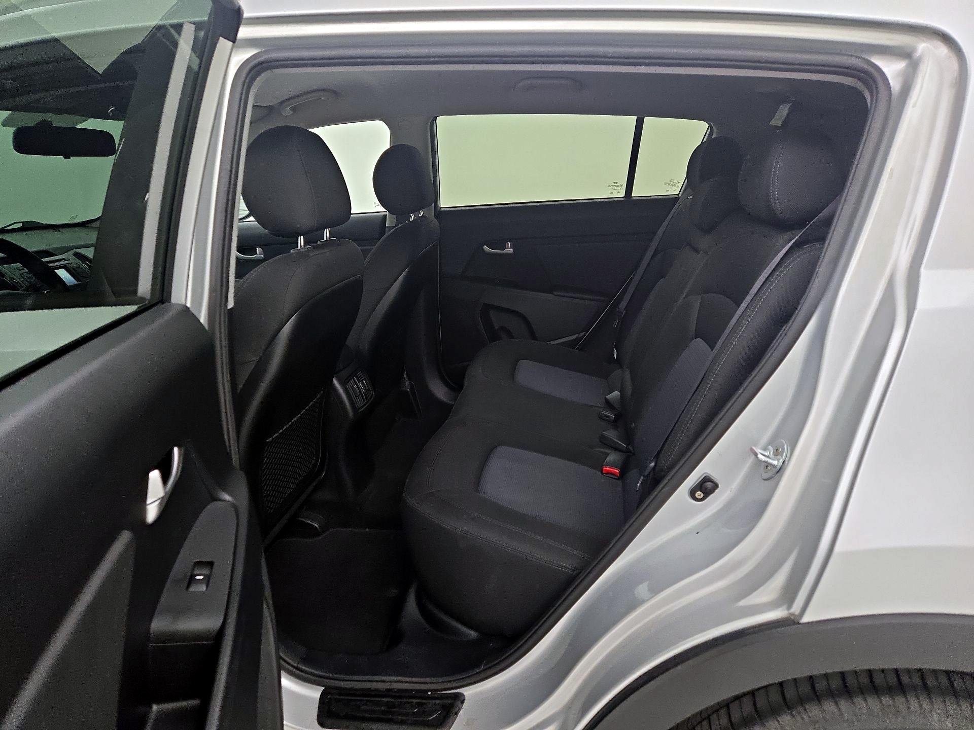 Thumbnail: 2014 Kia Sportage - 19