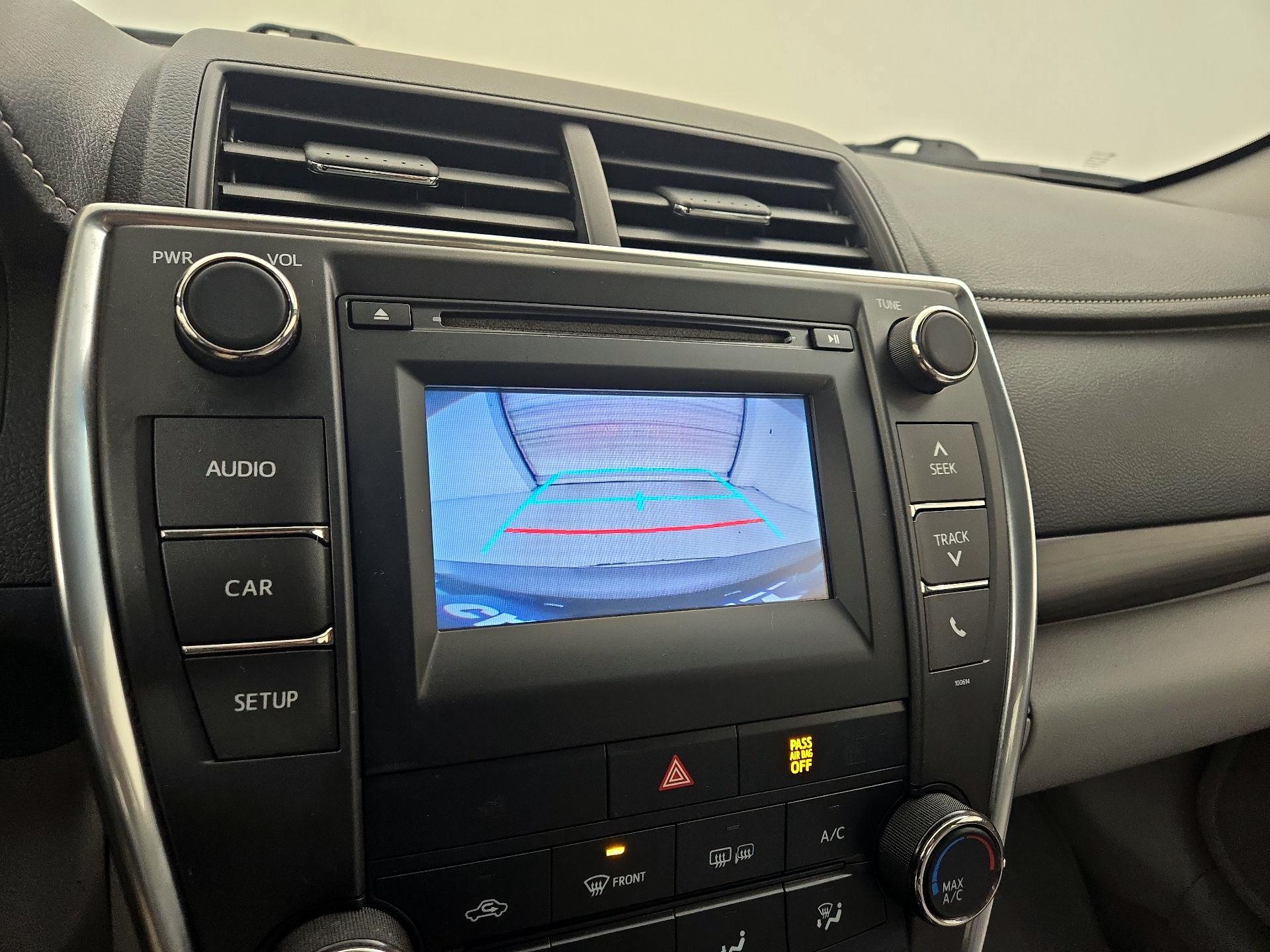 Thumbnail: 2017 Toyota Camry - 14