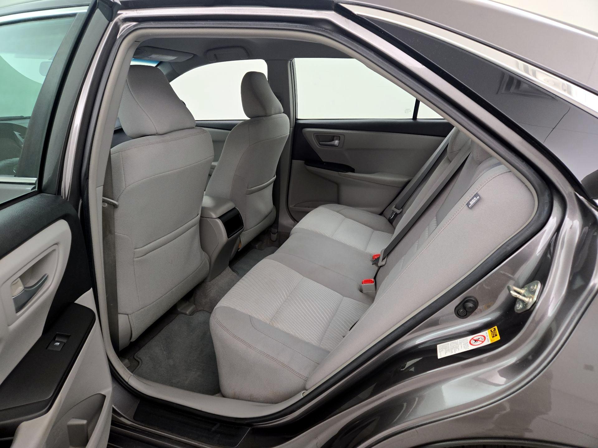 Thumbnail: 2017 Toyota Camry - 19