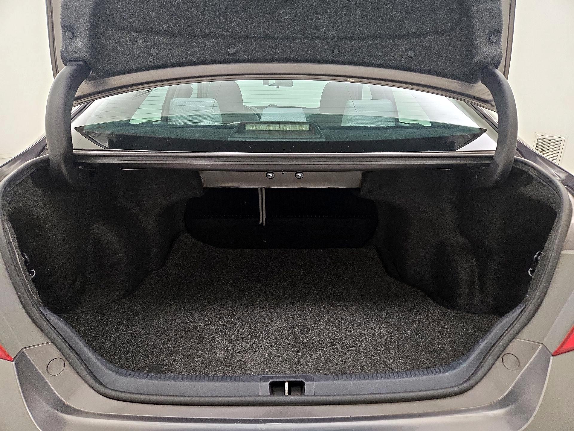 Thumbnail: 2017 Toyota Camry - 20