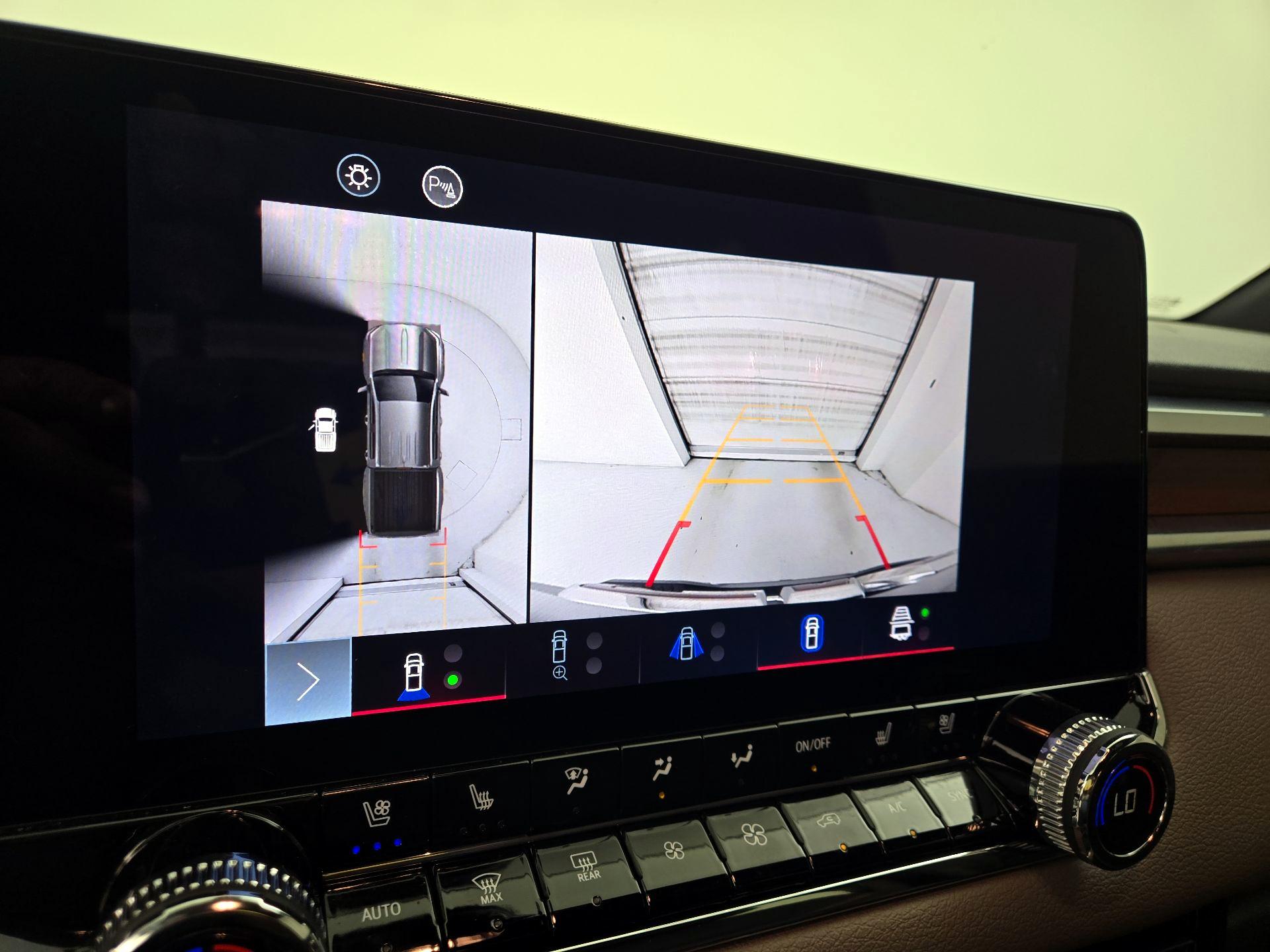 Thumbnail: 2023 GMC Canyon - 14