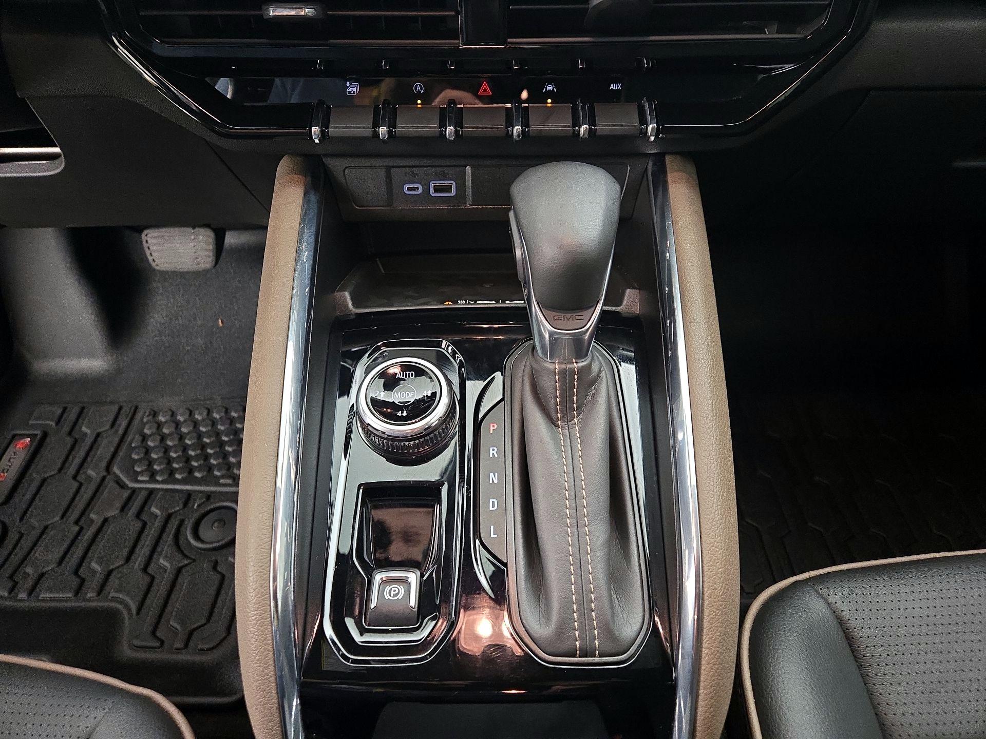 Thumbnail: 2023 GMC Canyon - 17