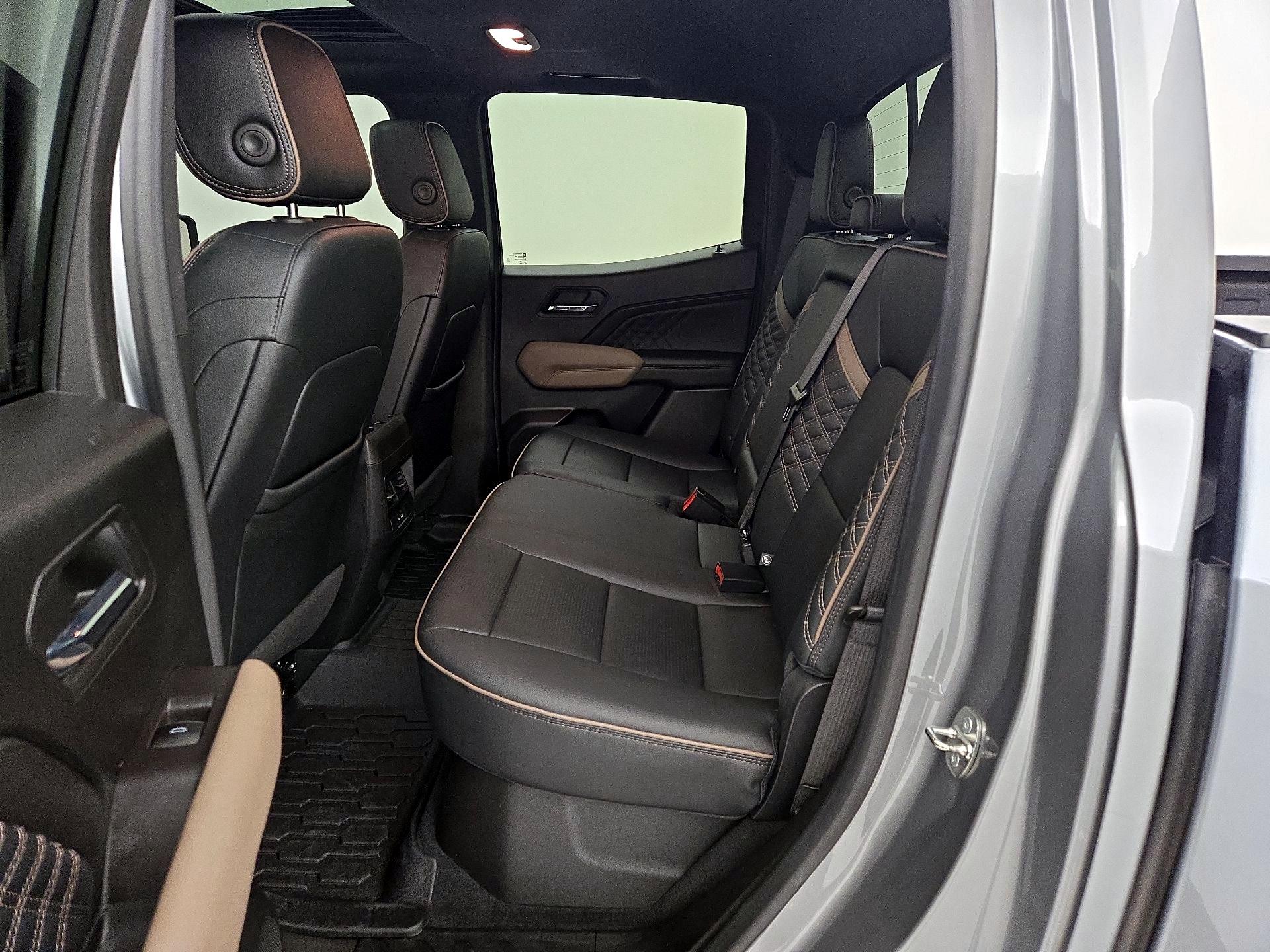 Thumbnail: 2023 GMC Canyon - 20