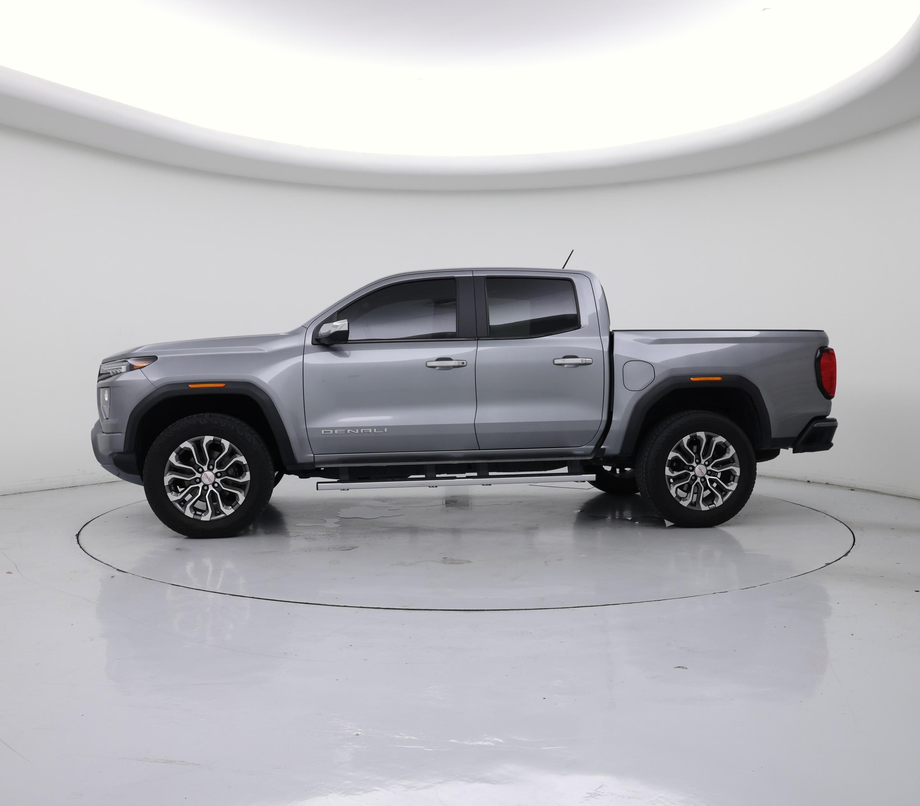Thumbnail: 2023 GMC Canyon - 3