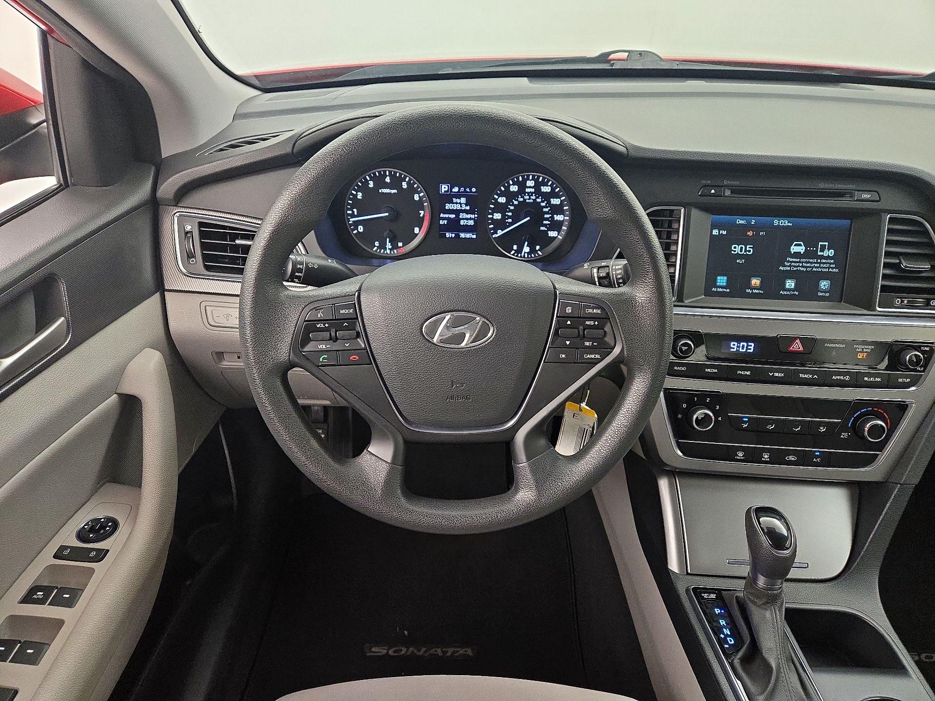 Thumbnail: 2017 Hyundai Sonata - 10