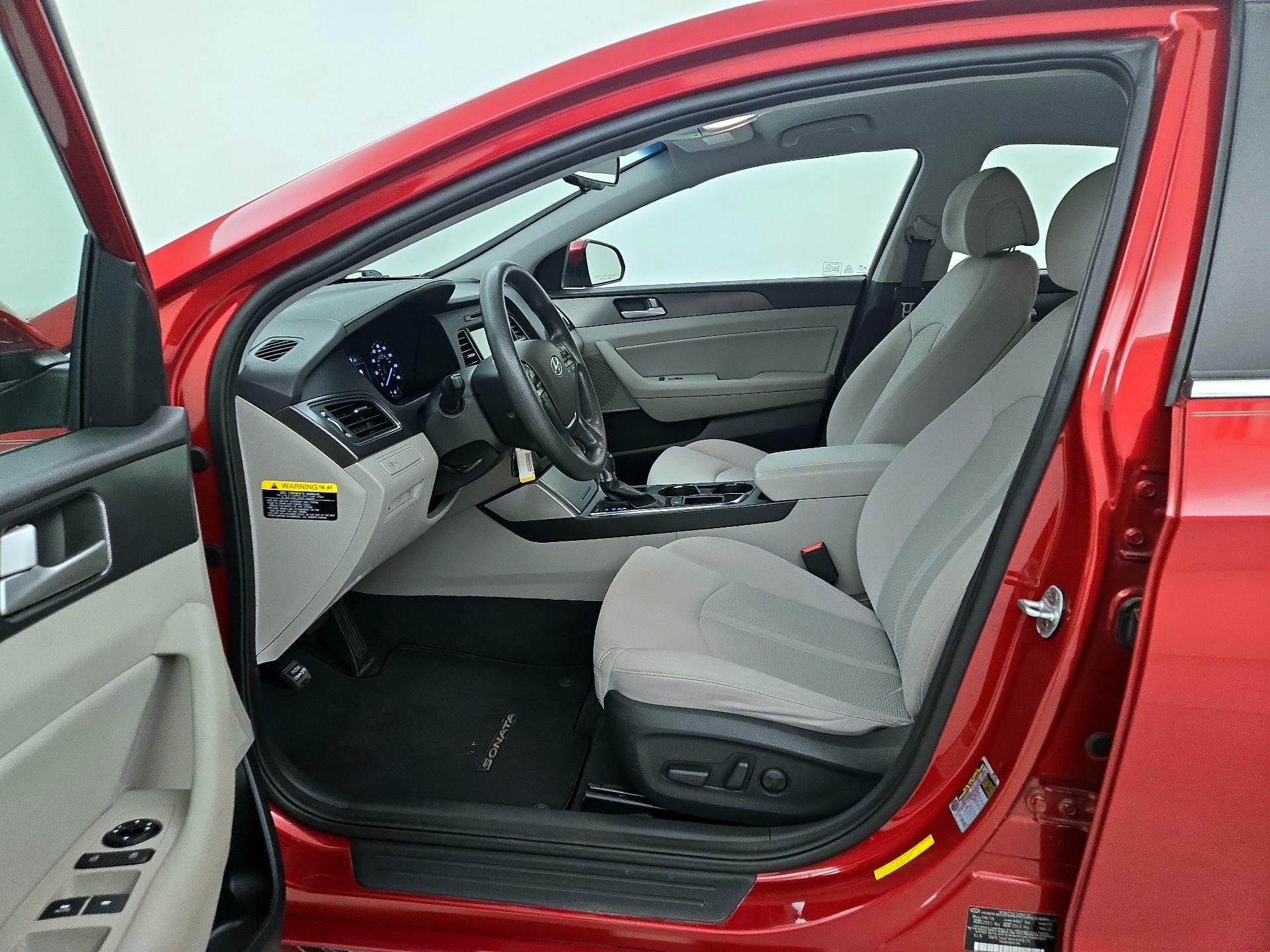 Thumbnail: 2017 Hyundai Sonata - 11