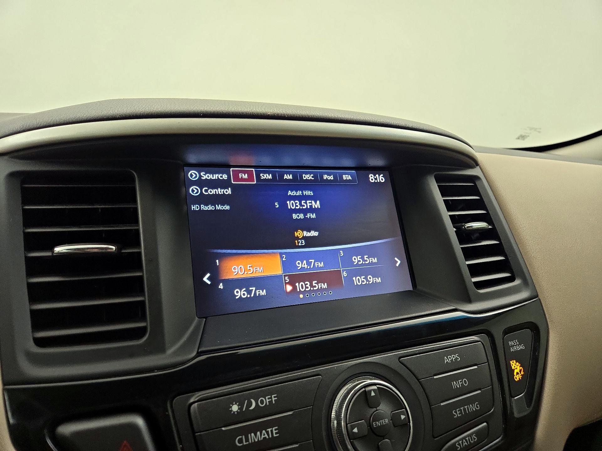 Thumbnail: 2017 Nissan Pathfinder - 15