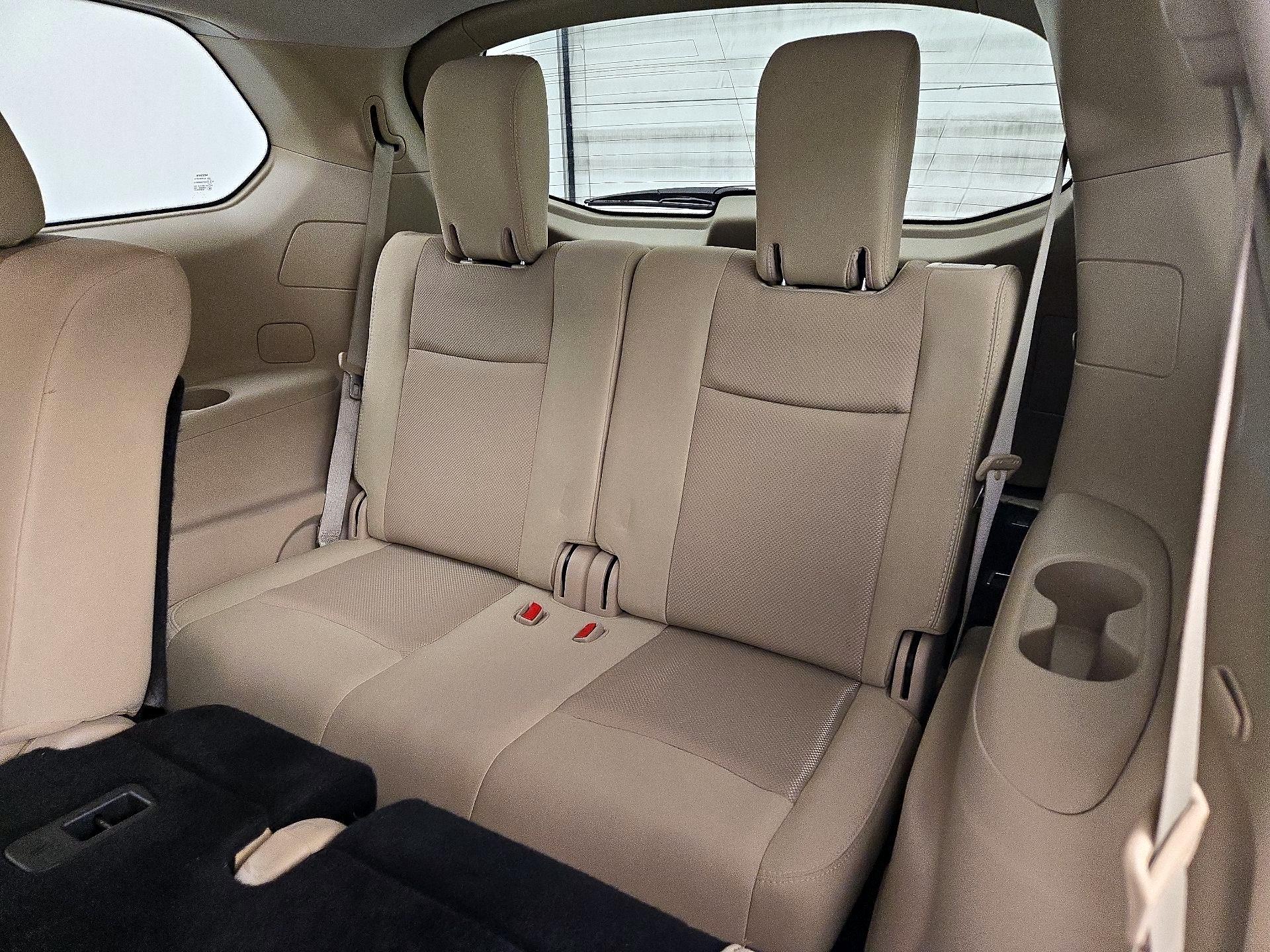 Thumbnail: 2017 Nissan Pathfinder - 20