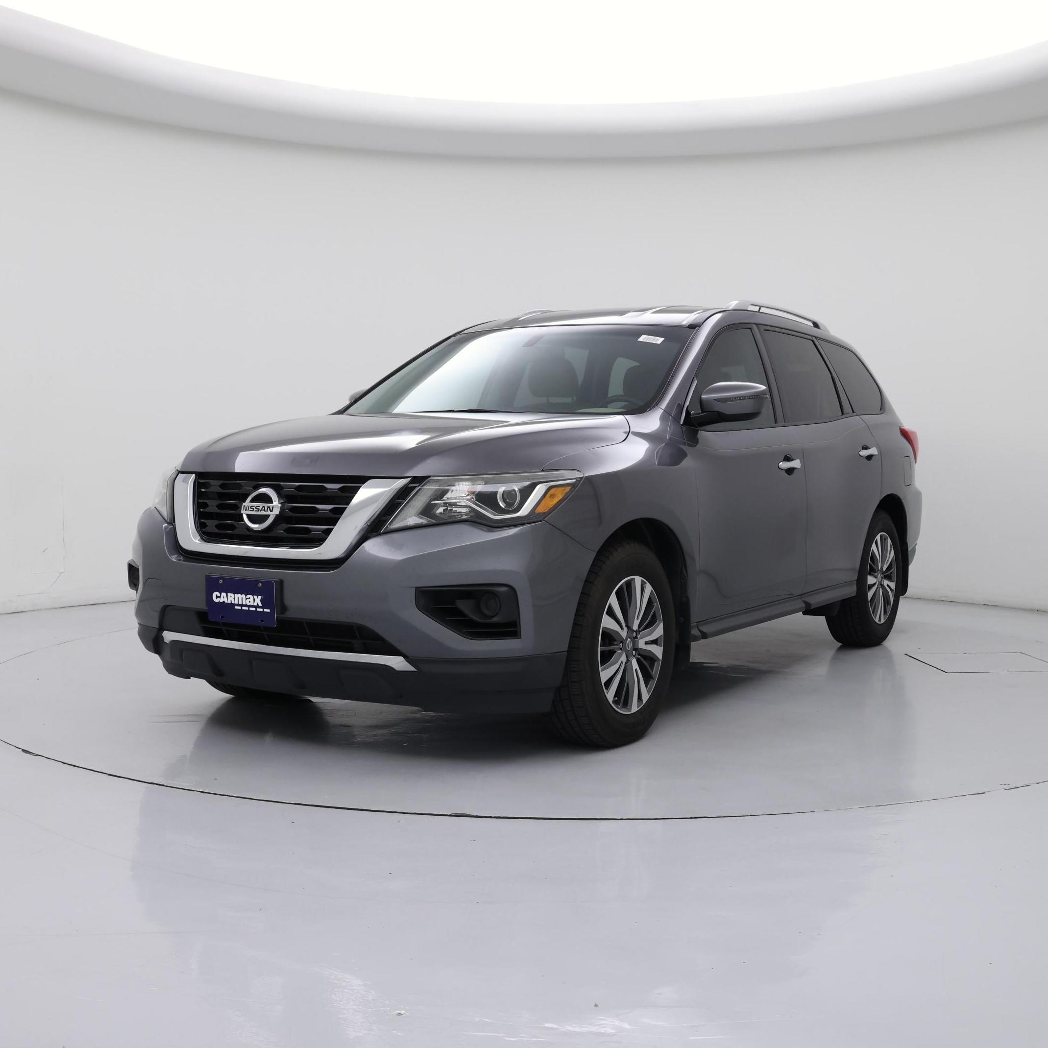 Thumbnail: 2017 Nissan Pathfinder - 4