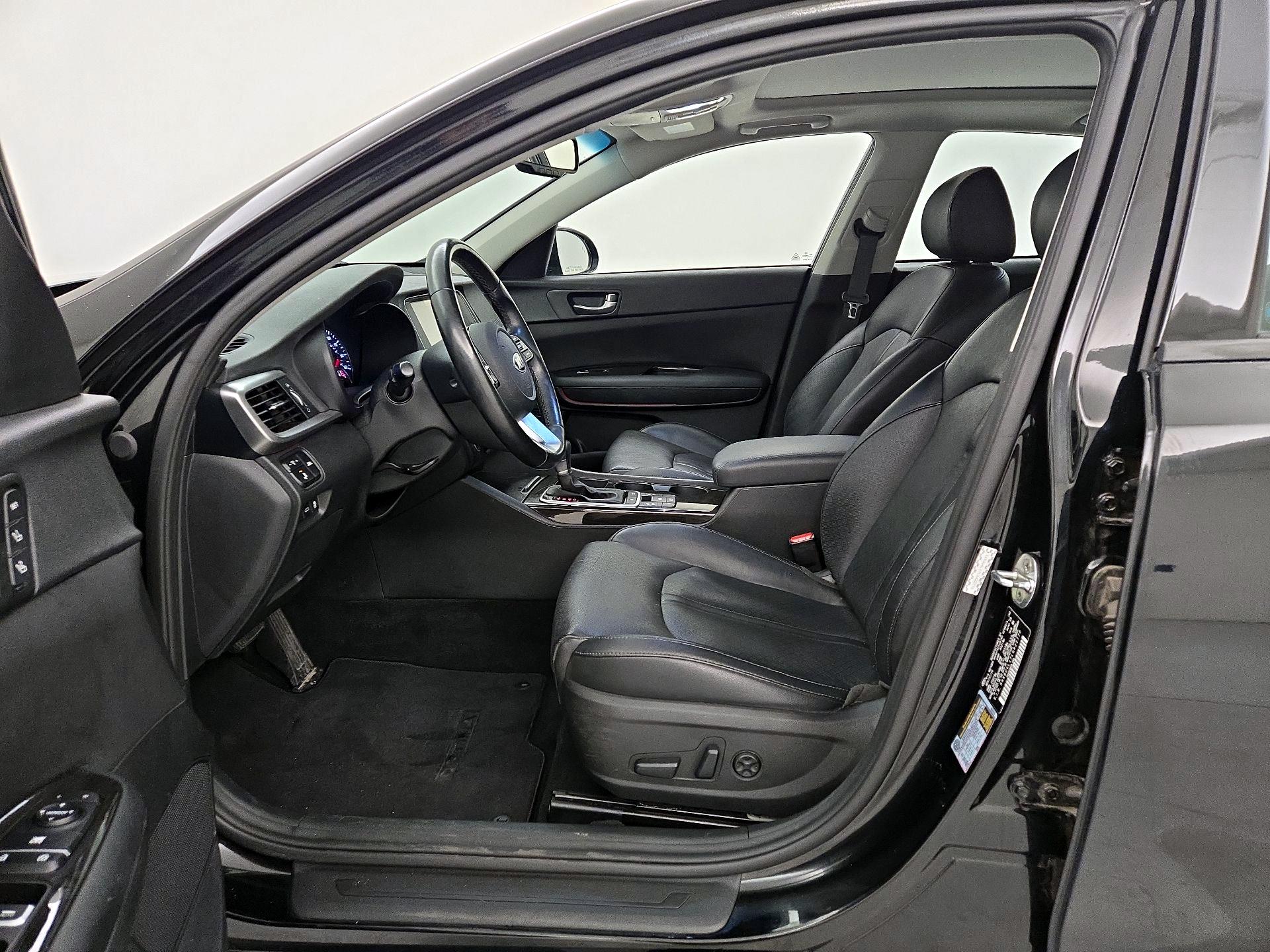 Thumbnail: 2020 Kia Optima - 11