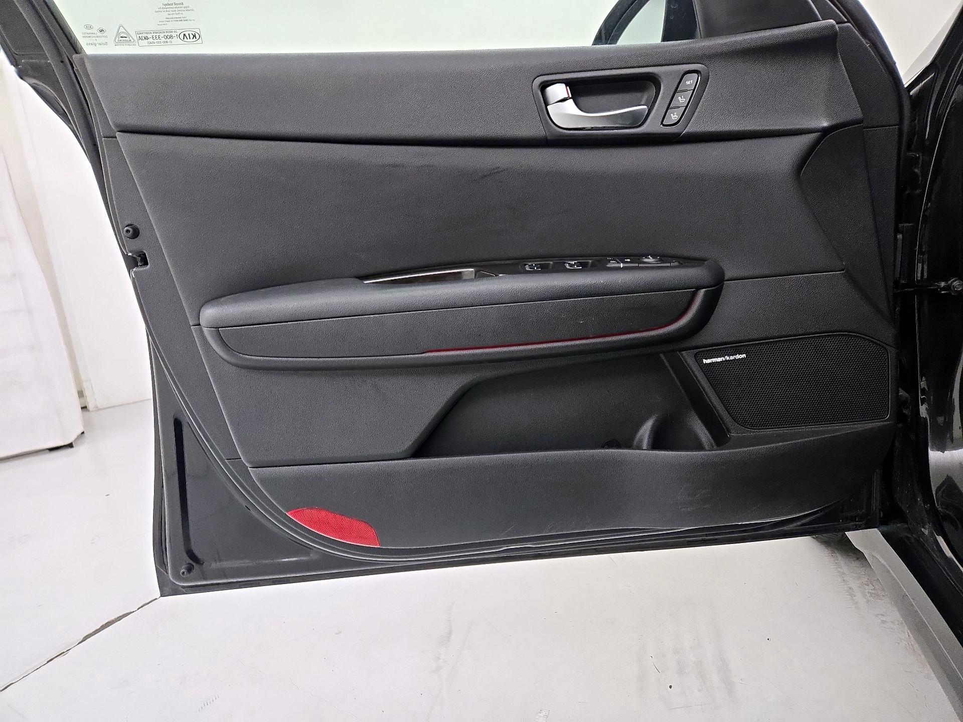 Thumbnail: 2020 Kia Optima - 12