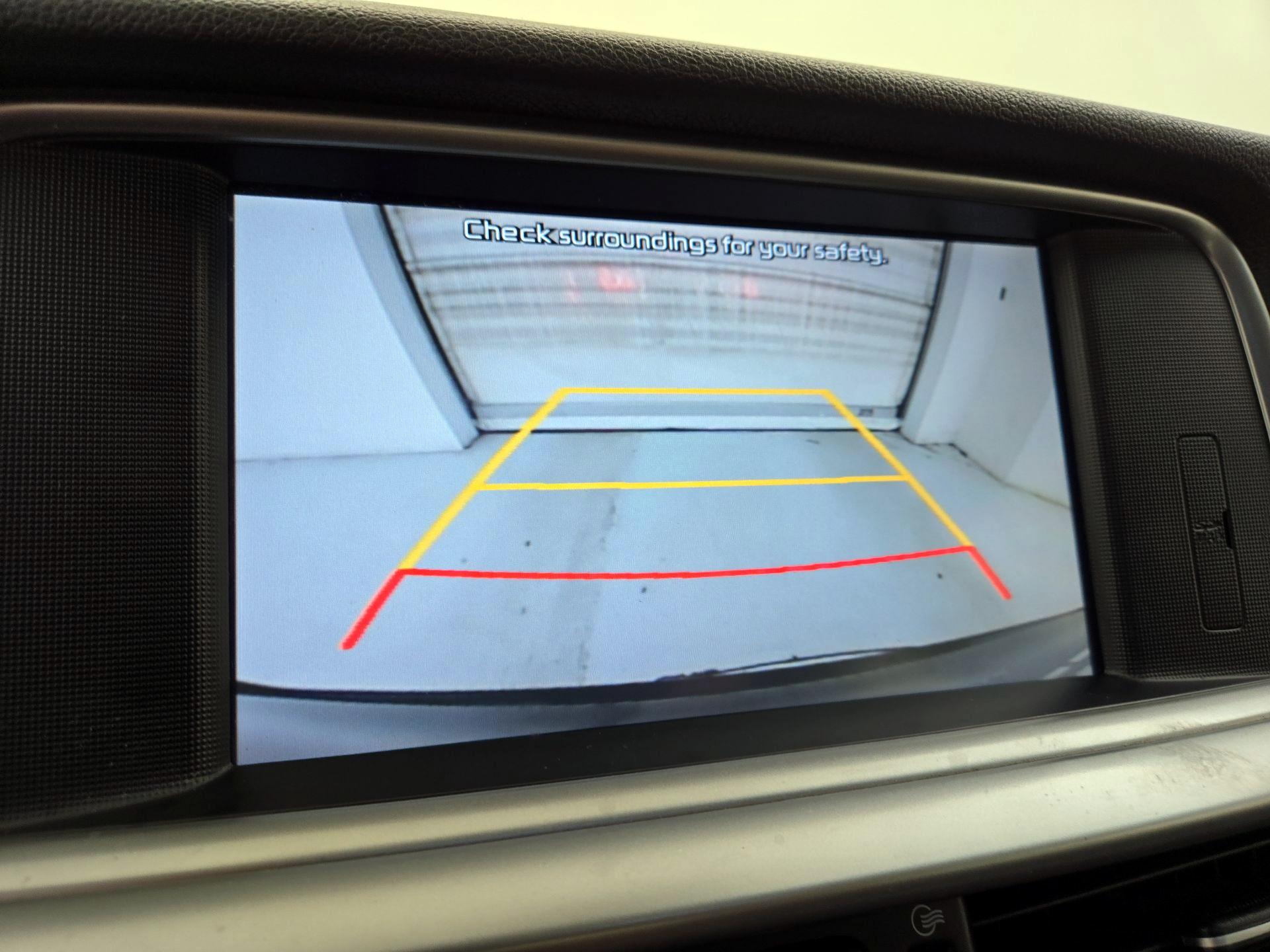 Thumbnail: 2020 Kia Optima - 15