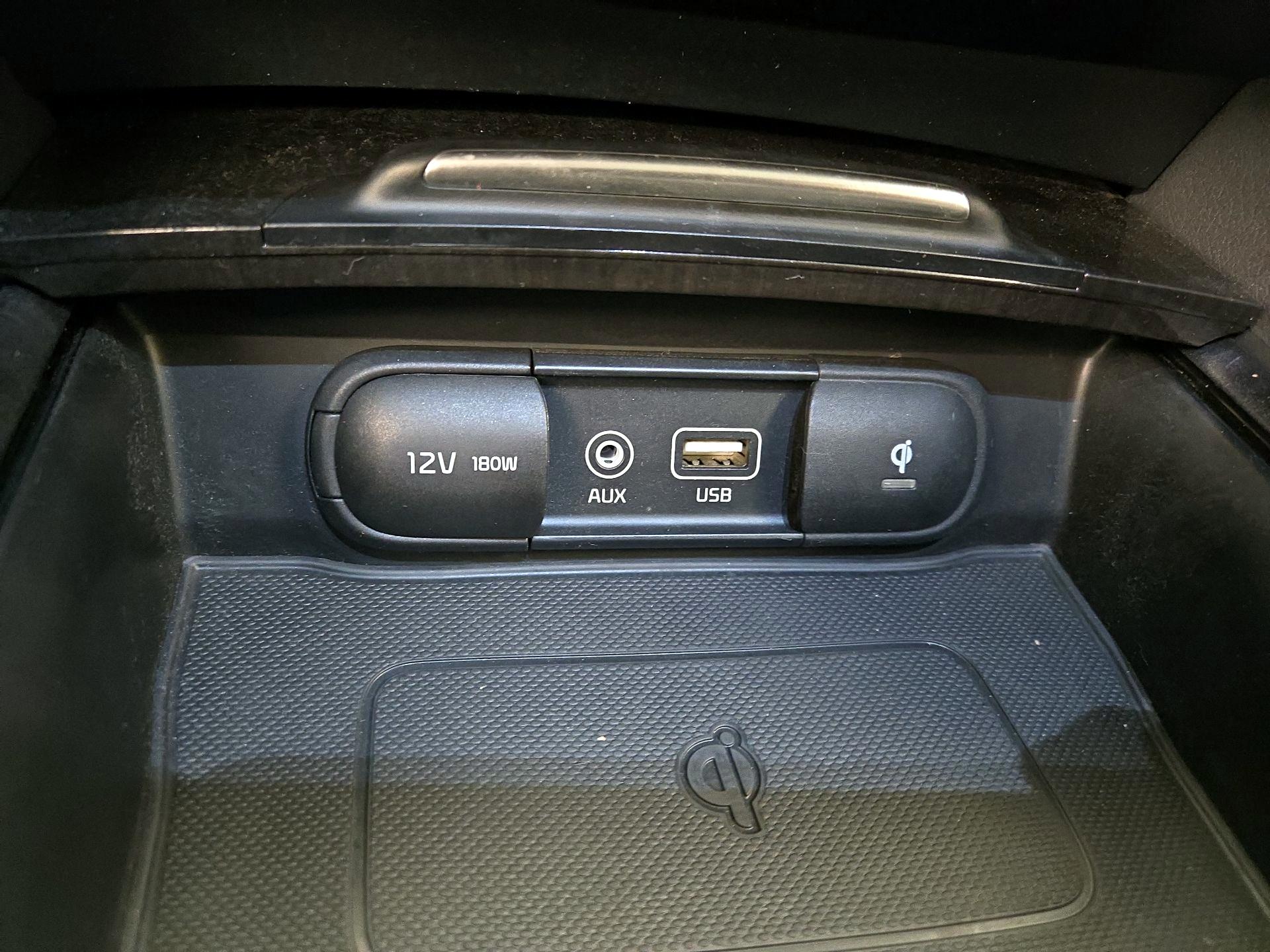 Thumbnail: 2020 Kia Optima - 19