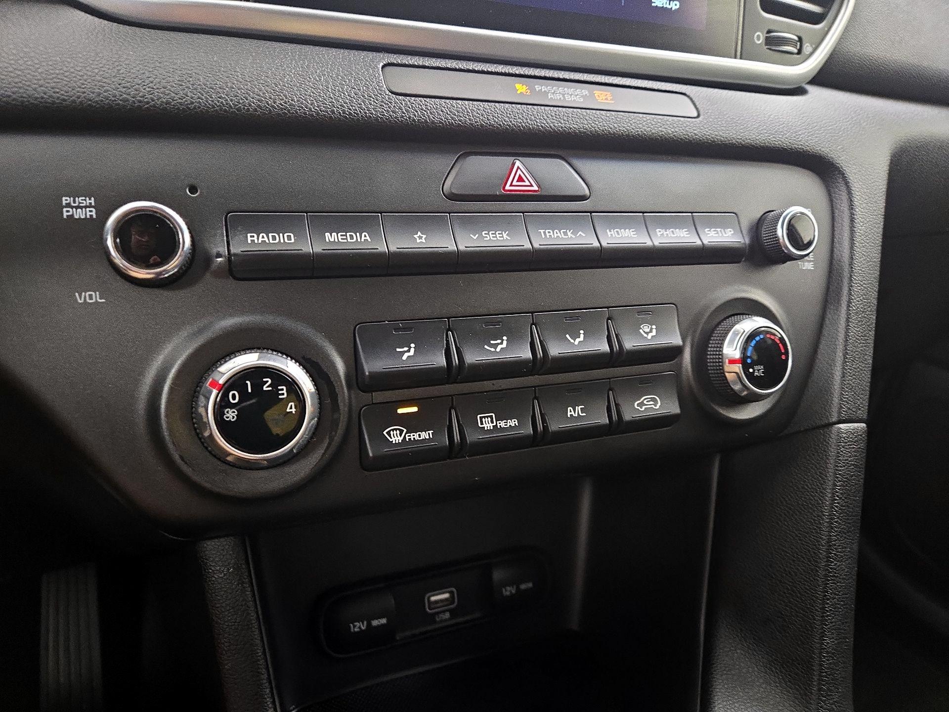 Thumbnail: 2022 Kia Sportage - 16