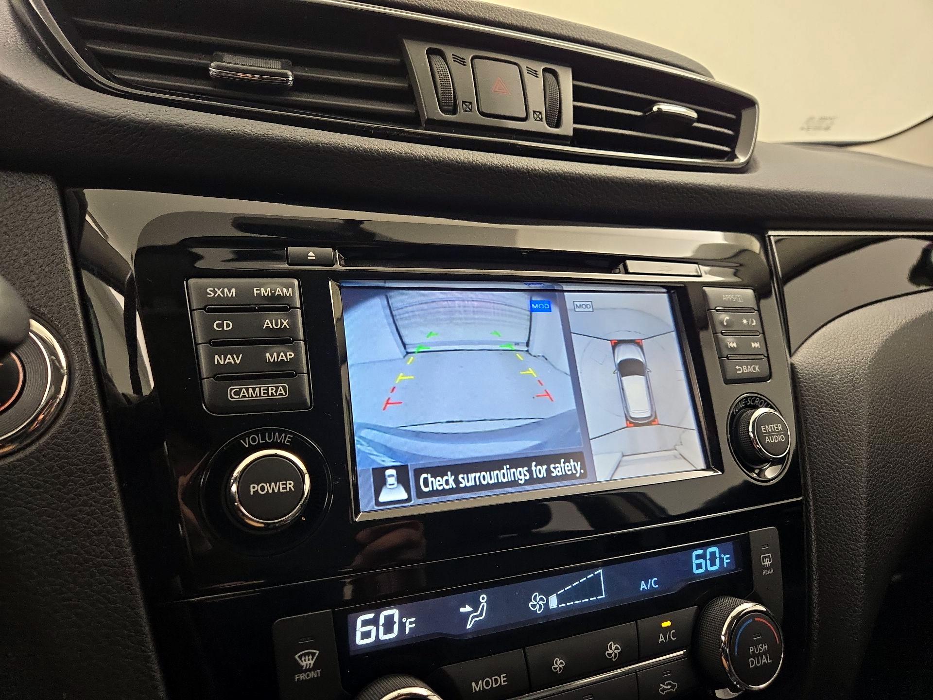 Thumbnail: 2018 Nissan Rogue Sport - 15