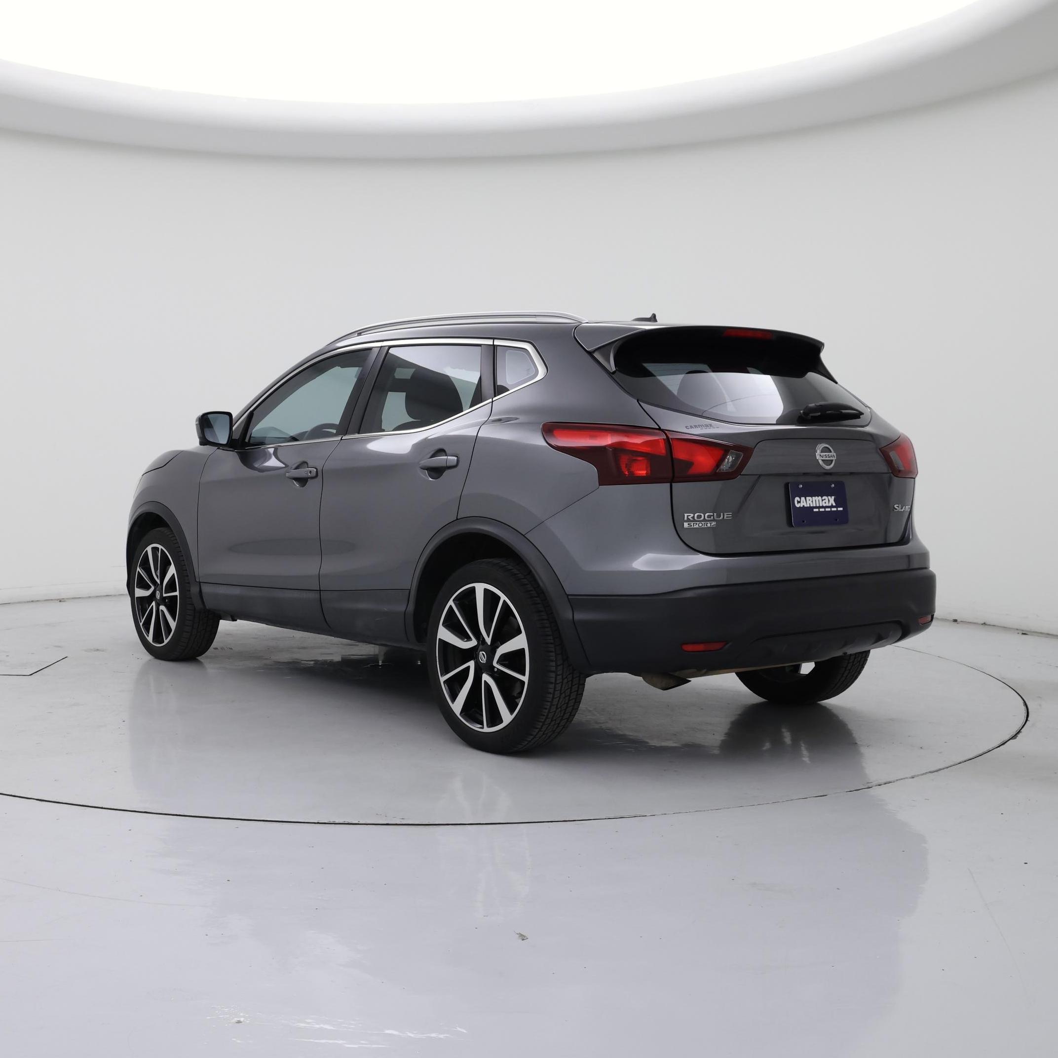 Thumbnail: 2018 Nissan Rogue Sport - 2