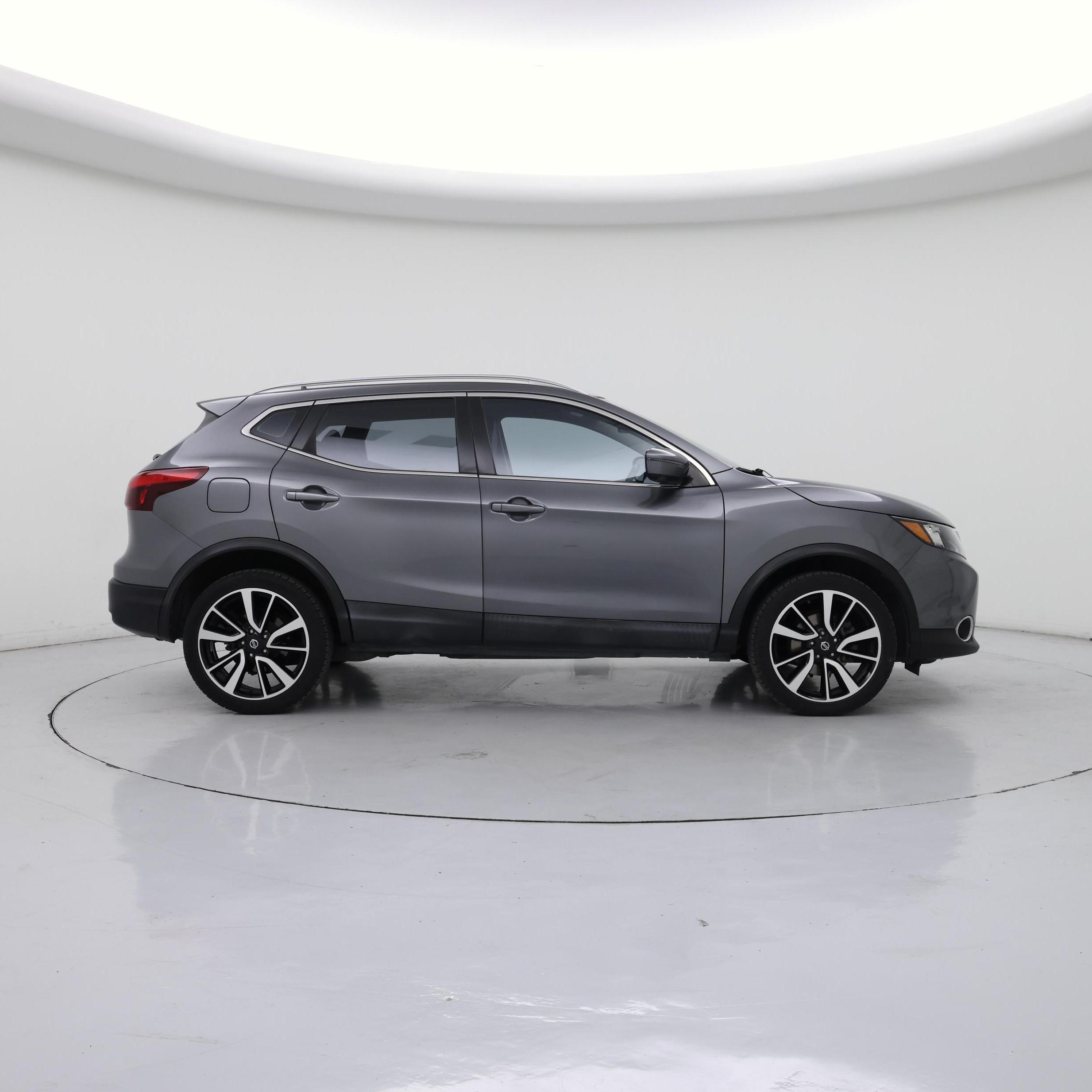 Thumbnail: 2018 Nissan Rogue Sport - 7
