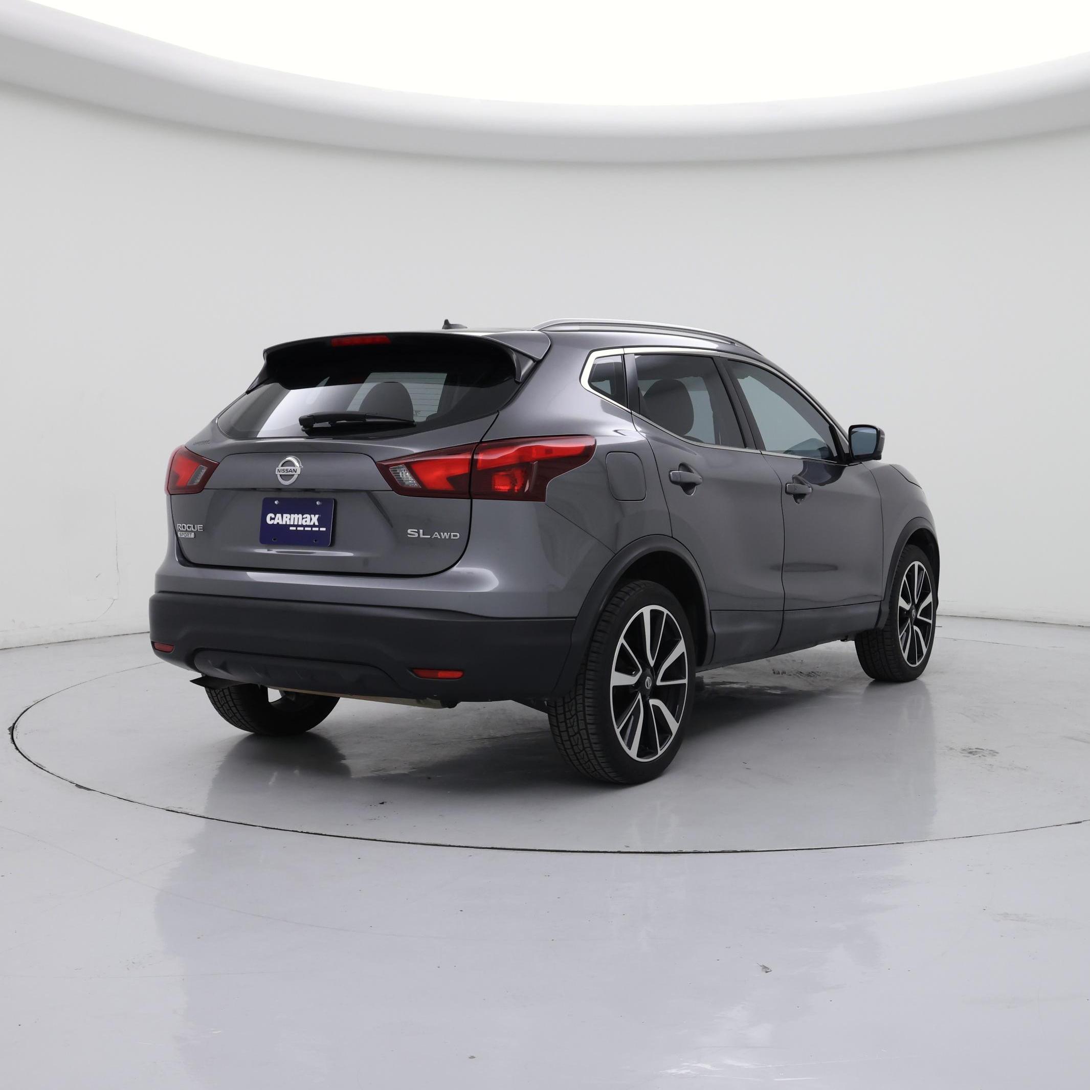 Thumbnail: 2018 Nissan Rogue Sport - 8