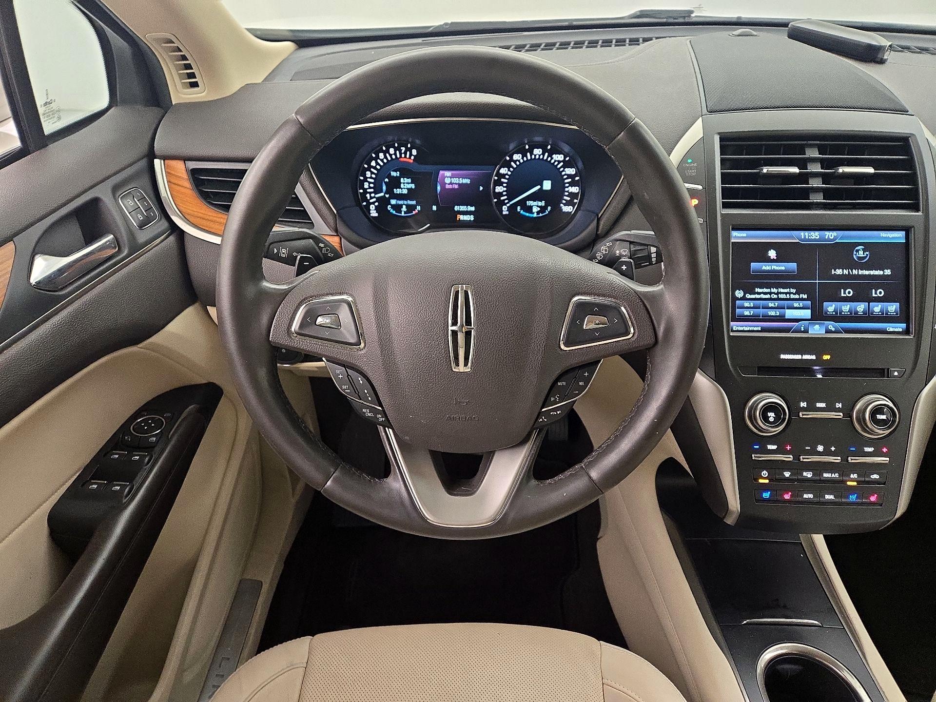Thumbnail: 2015 Lincoln MKC - 10