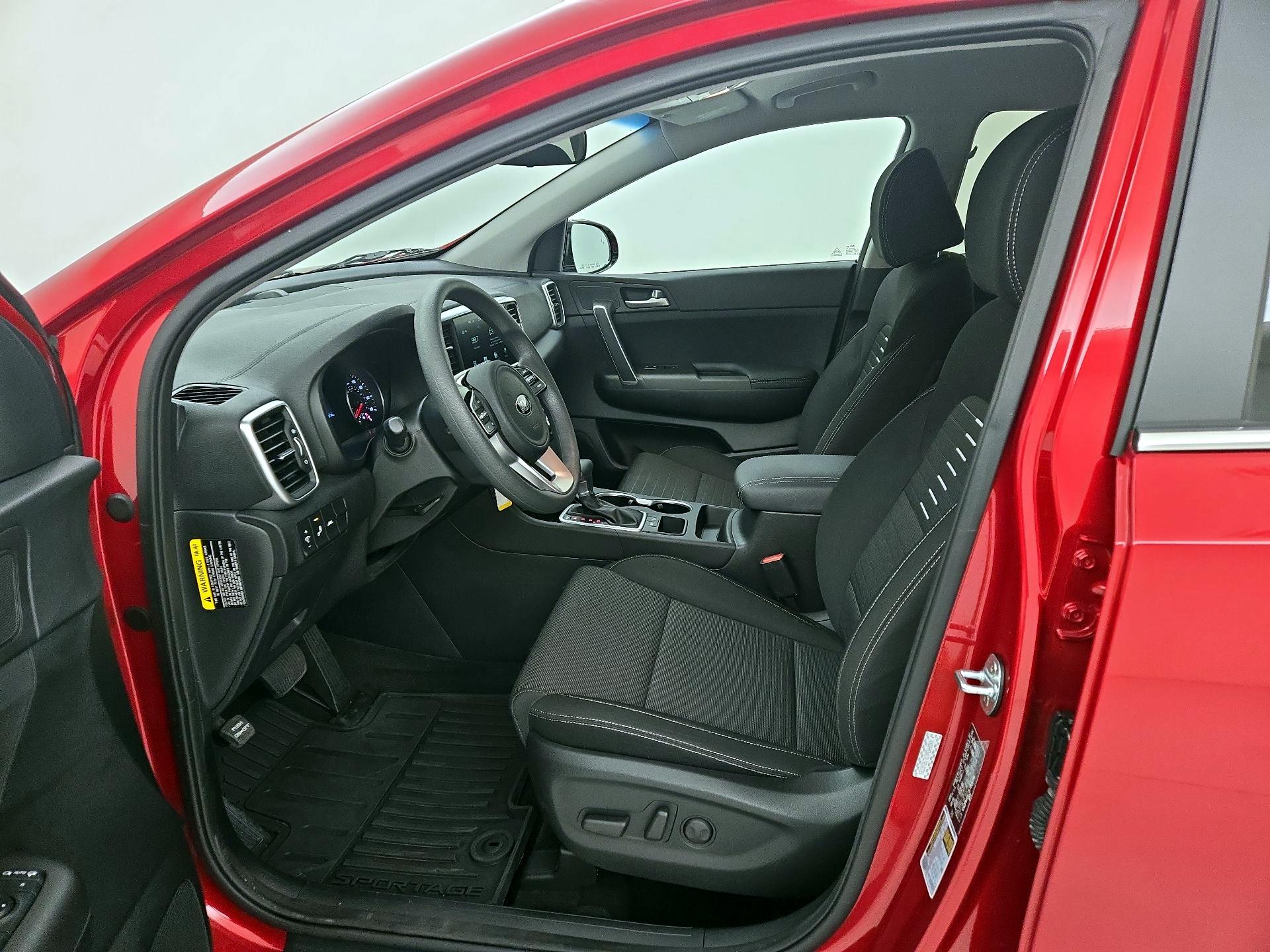 Thumbnail: 2020 Kia Sportage - 11