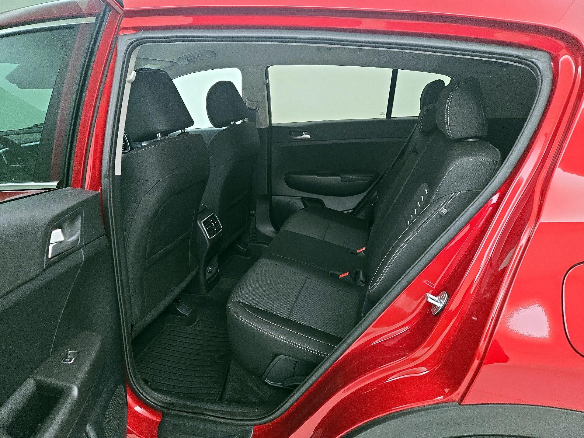 Thumbnail: 2020 Kia Sportage - 19