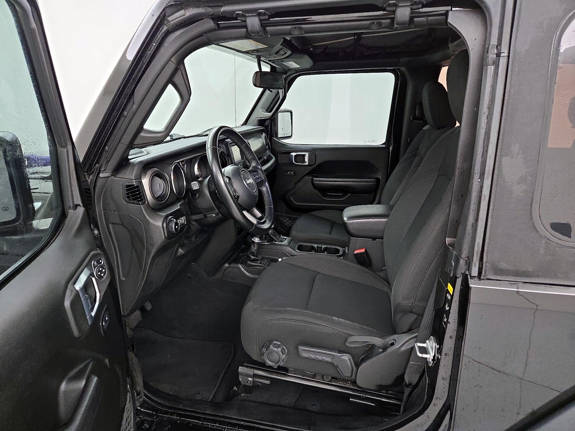 Thumbnail: 2021 Jeep Wrangler - 11