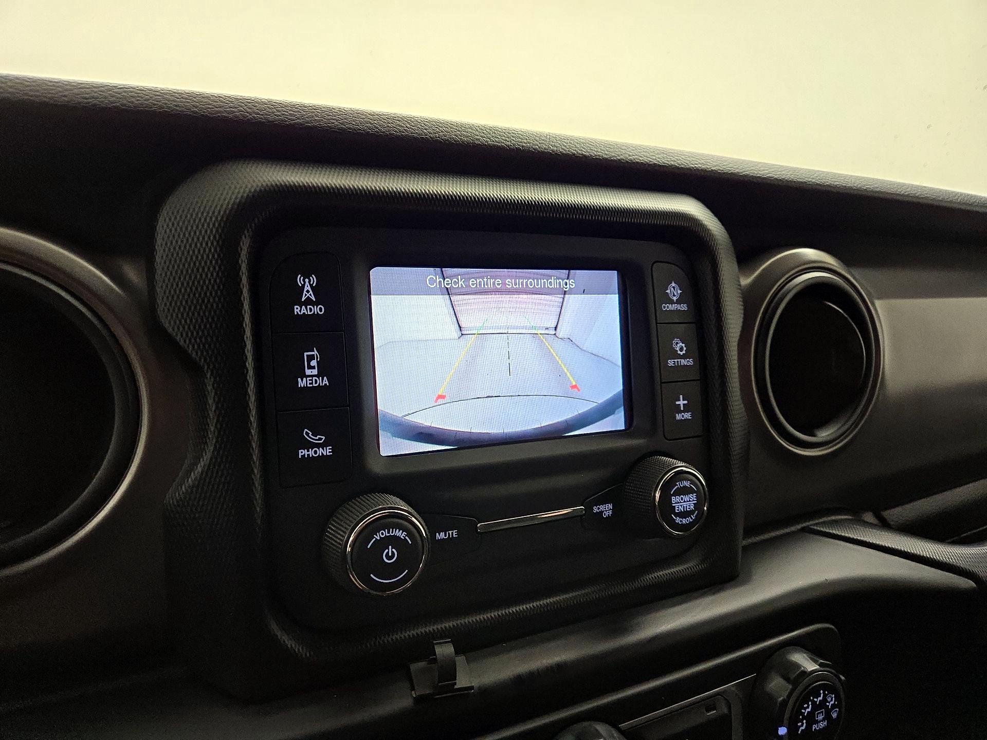 Thumbnail: 2021 Jeep Wrangler - 14