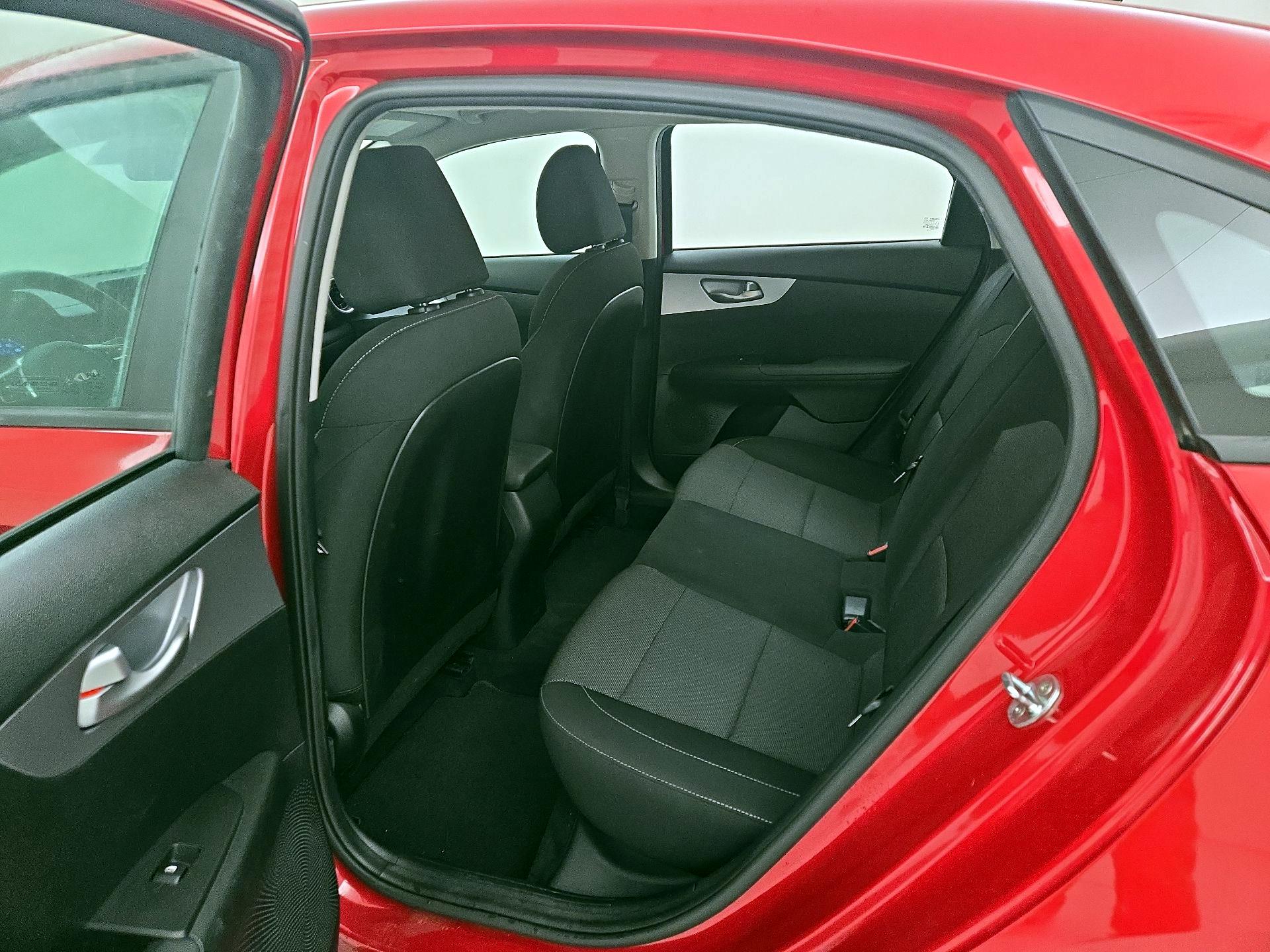 Thumbnail: 2022 Kia Forte - 19