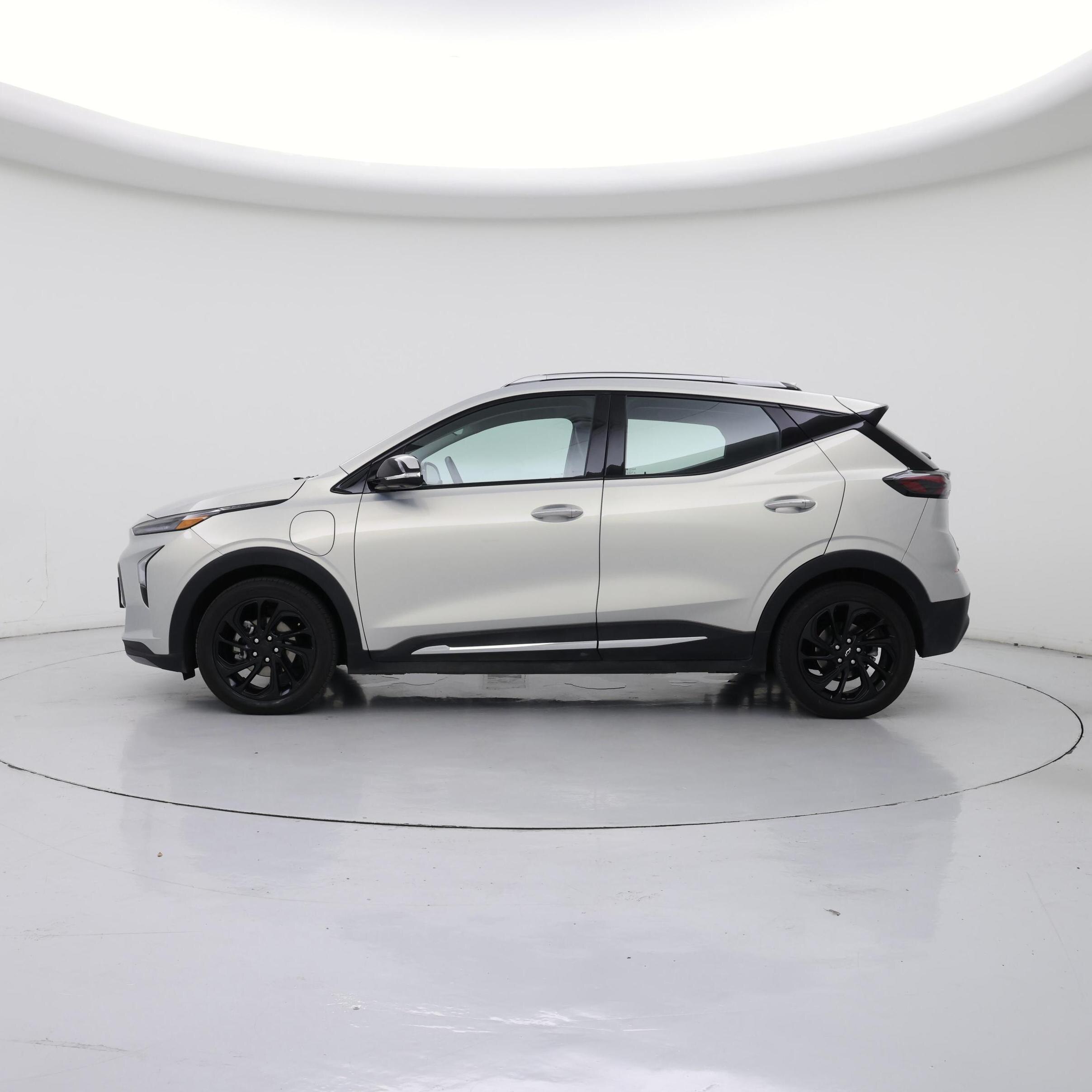 Thumbnail: 2023 Chevrolet Bolt EUV - 3