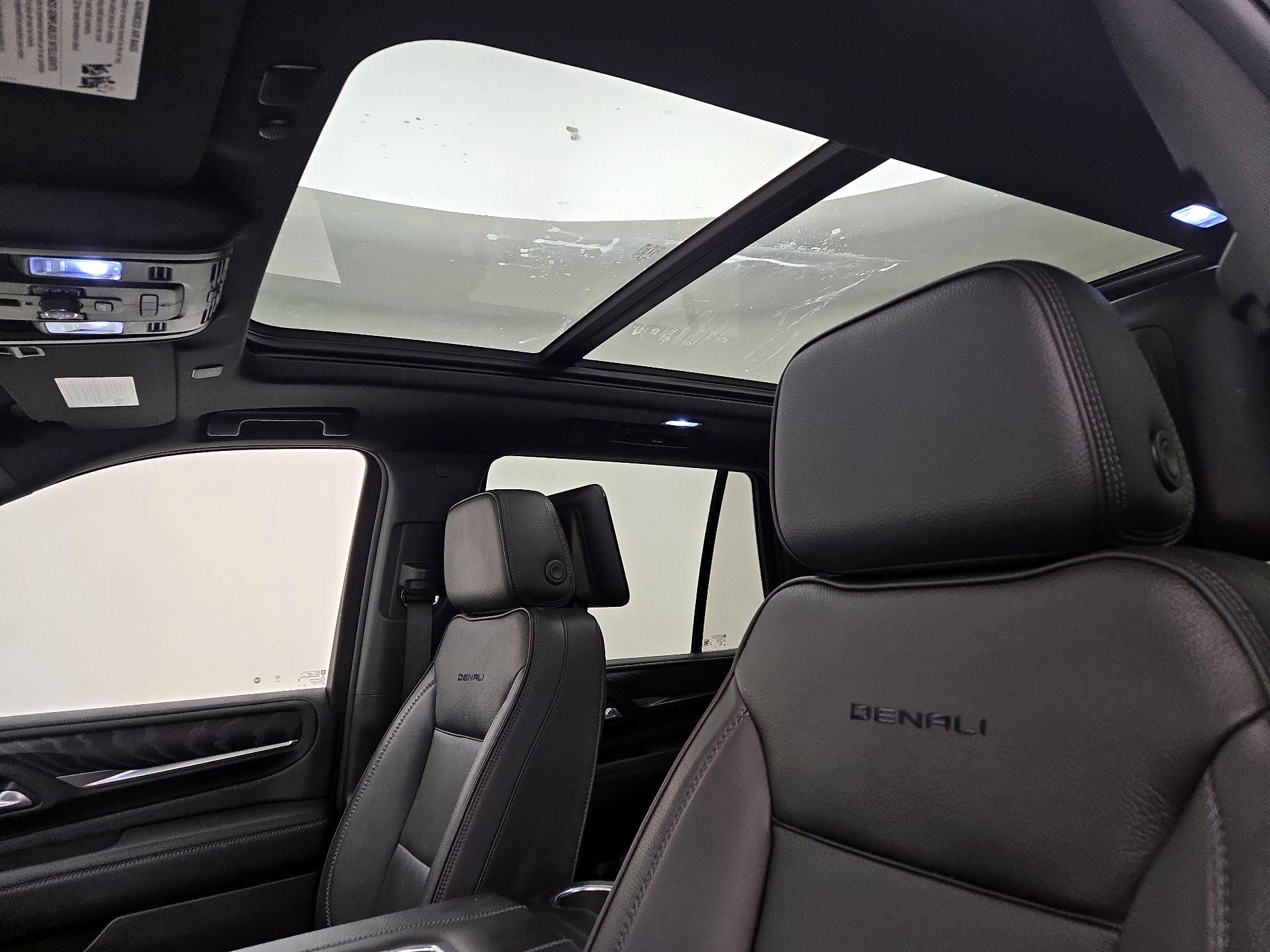 Thumbnail: 2023 GMC Yukon - 19