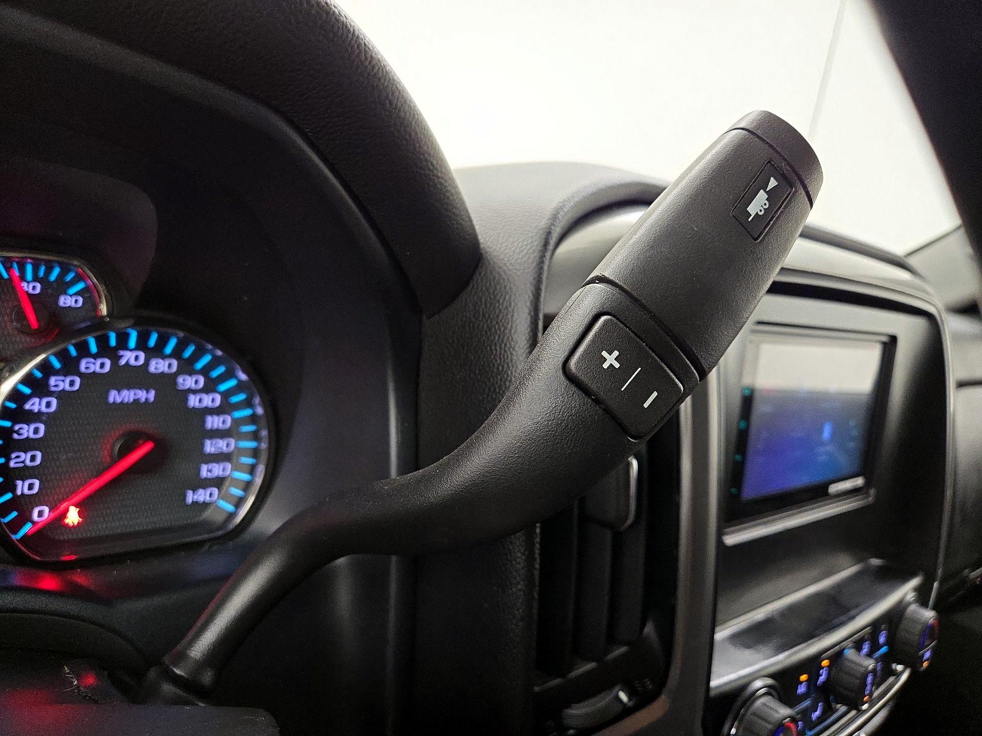 Thumbnail: 2018 Chevrolet Silverado 1500 - 17