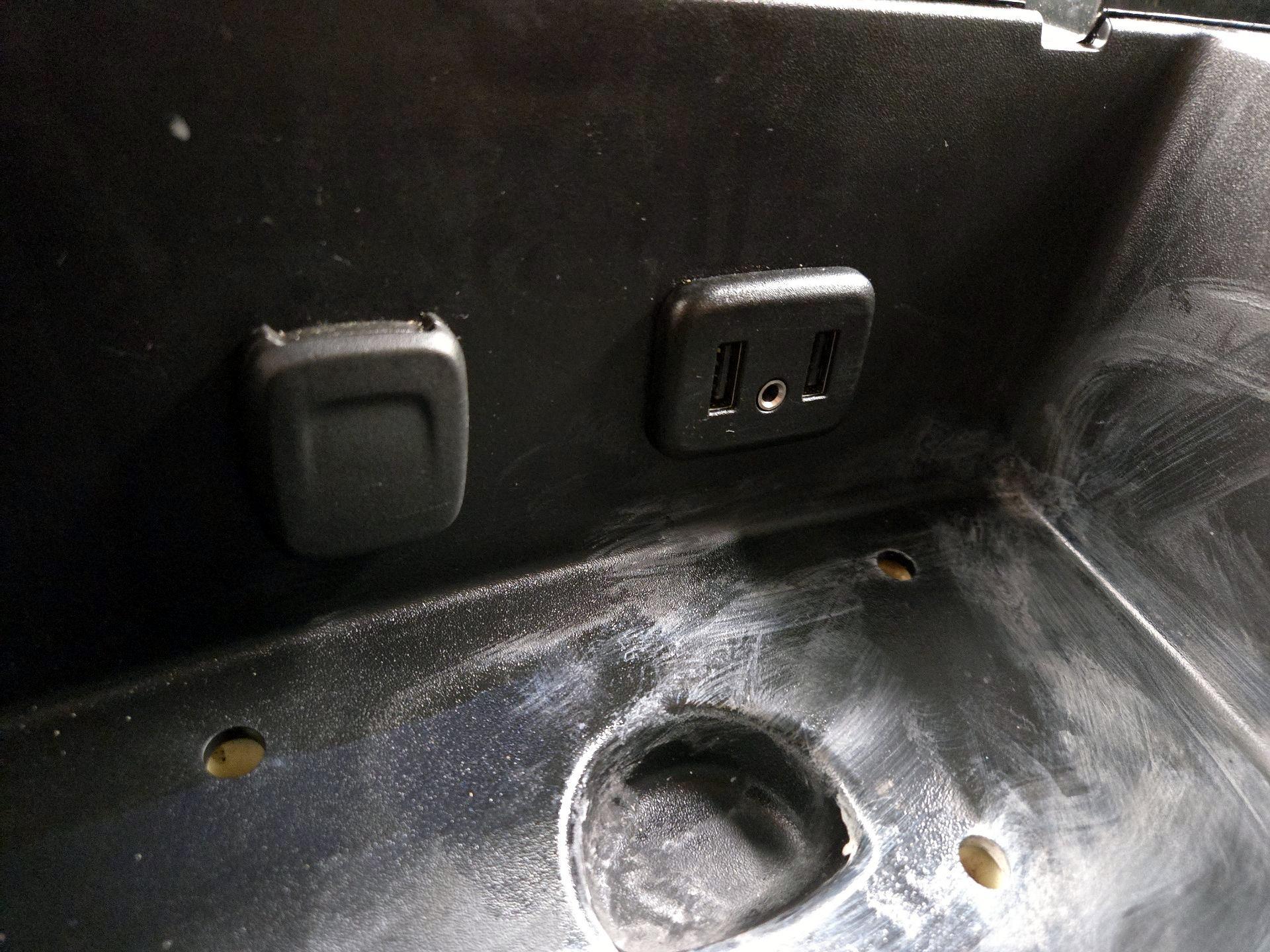 Thumbnail: 2018 Chevrolet Silverado 1500 - 18