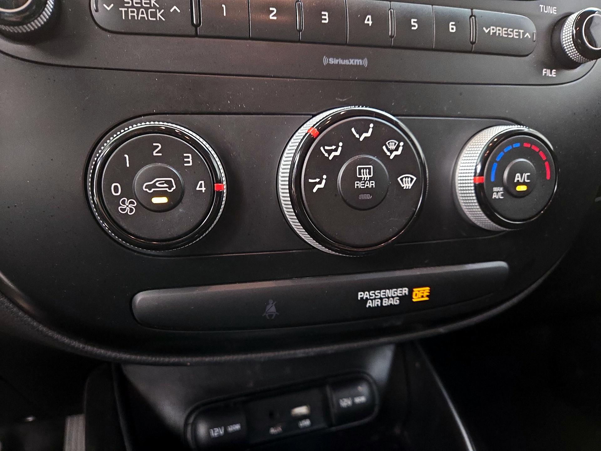 Thumbnail: 2018 Kia Soul - 15