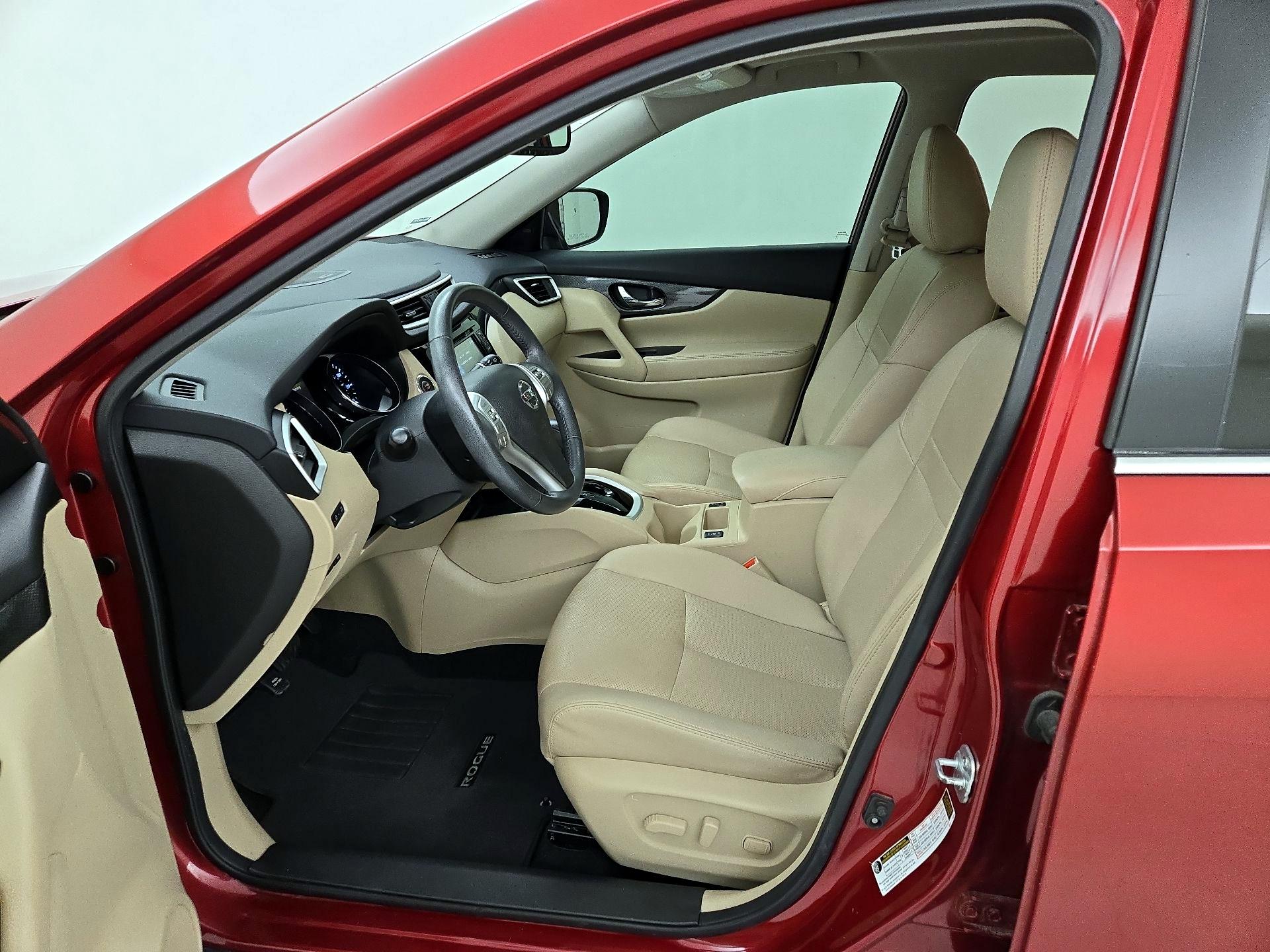 Thumbnail: 2016 Nissan Rogue - 11