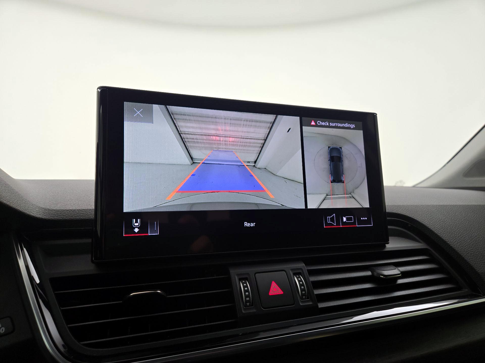 Thumbnail: 2021 Audi Q5 - 14